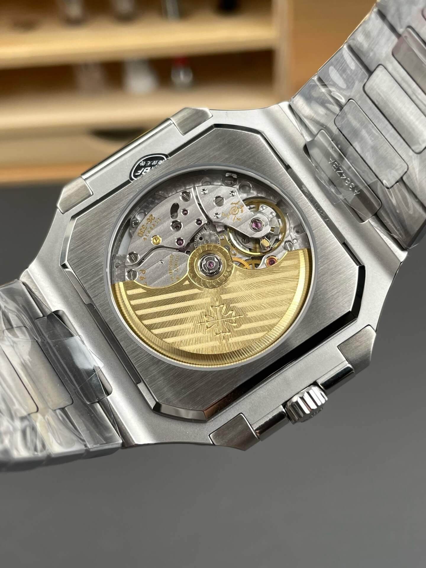 Patek Philippe Replica Cubitus Super Clone Watch 7128/1G-001 Patek Philippe Replica Cubitus Super Clone Watch 7128/1G-001