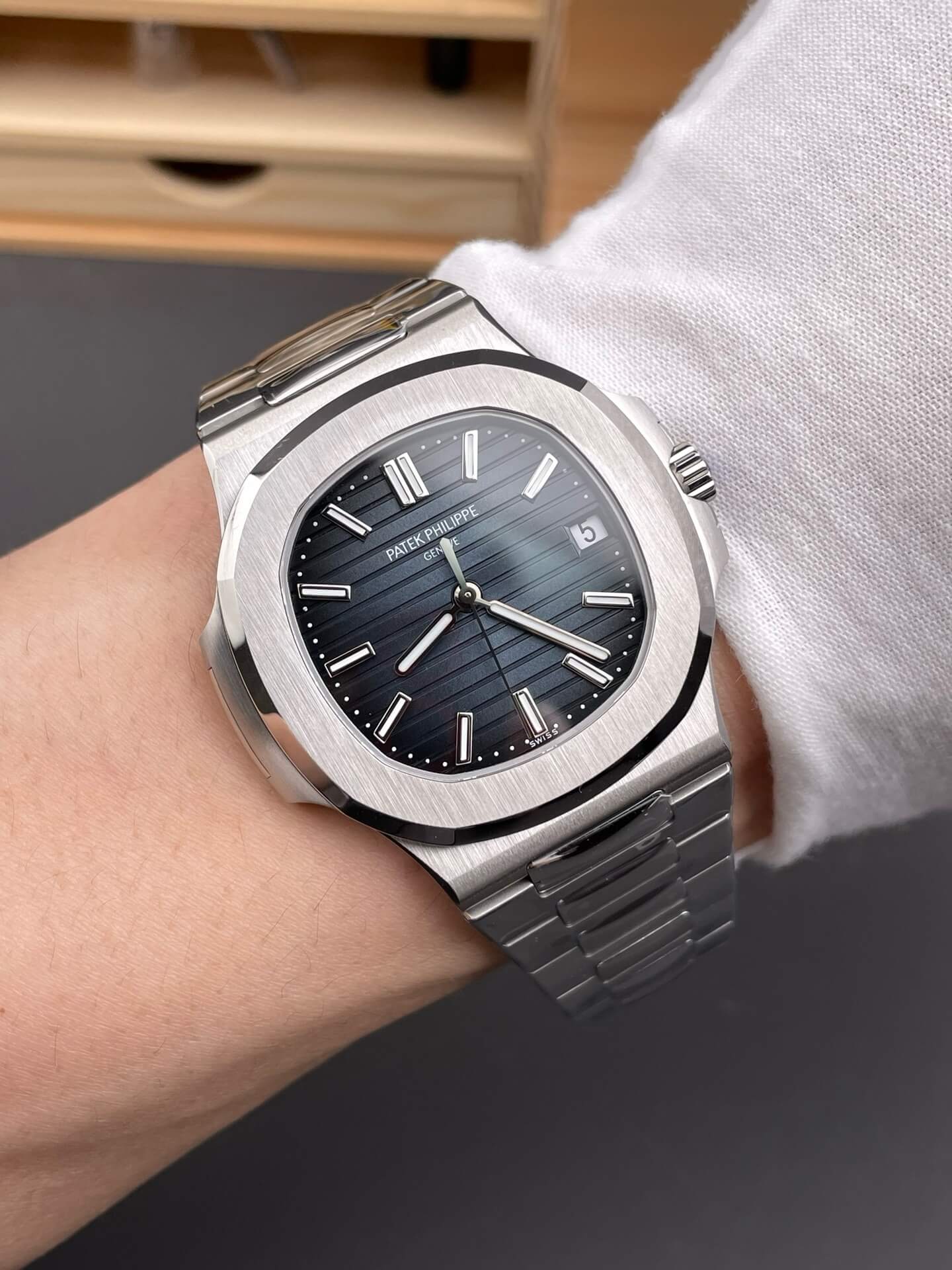 Patek Philippe Replica Nautilus Super Clone Watch 5711/1A-010 Patek Philippe Replica Nautilus Super Clone Watch 5711/1A-010