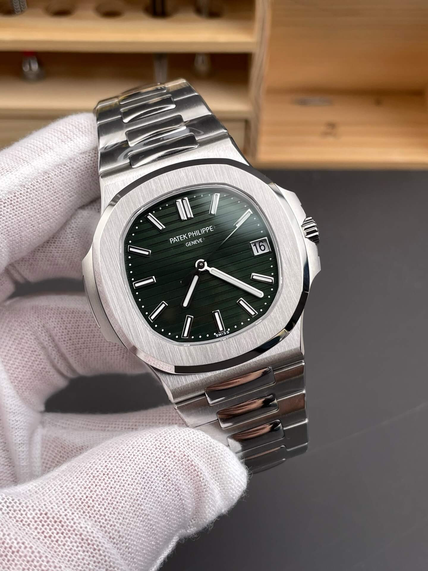 Patek Philippe Replica Nautilus Super Clone Watch 5711/1A-014 Patek Philippe Replica Nautilus Super Clone Watch 5711/1A-014