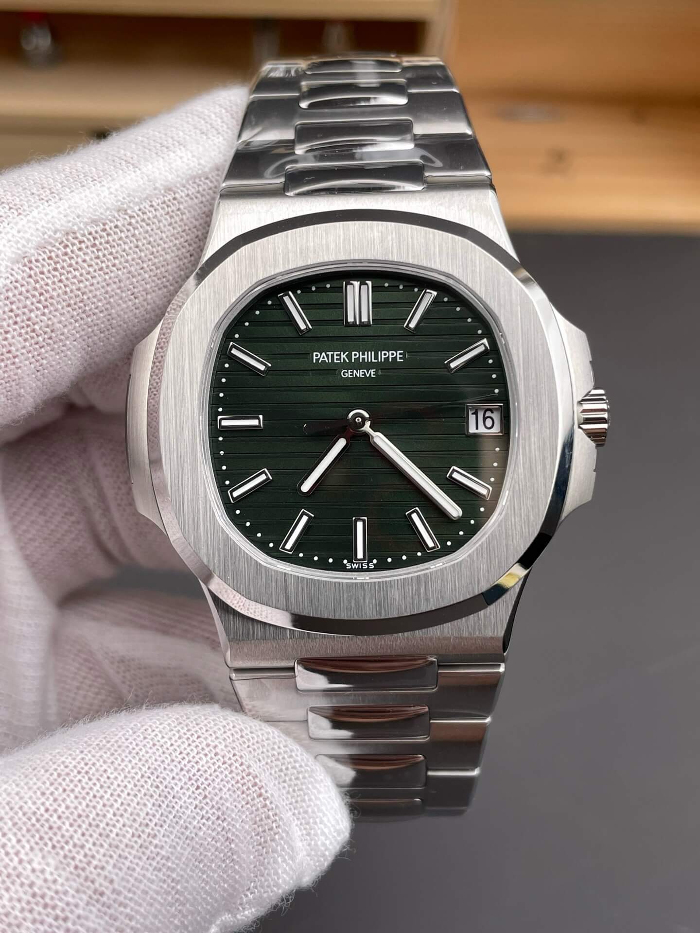 Patek Philippe Replica Nautilus Super Clone Watch 5711/1A-014 Patek Philippe Replica Nautilus Super Clone Watch 5711/1A-014