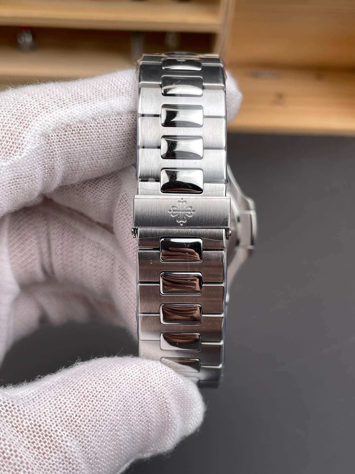 Patek Philippe Replica Nautilus Super Clone Watch 5711/1A-014 Patek Philippe Replica Nautilus Super Clone Watch 5711/1A-014