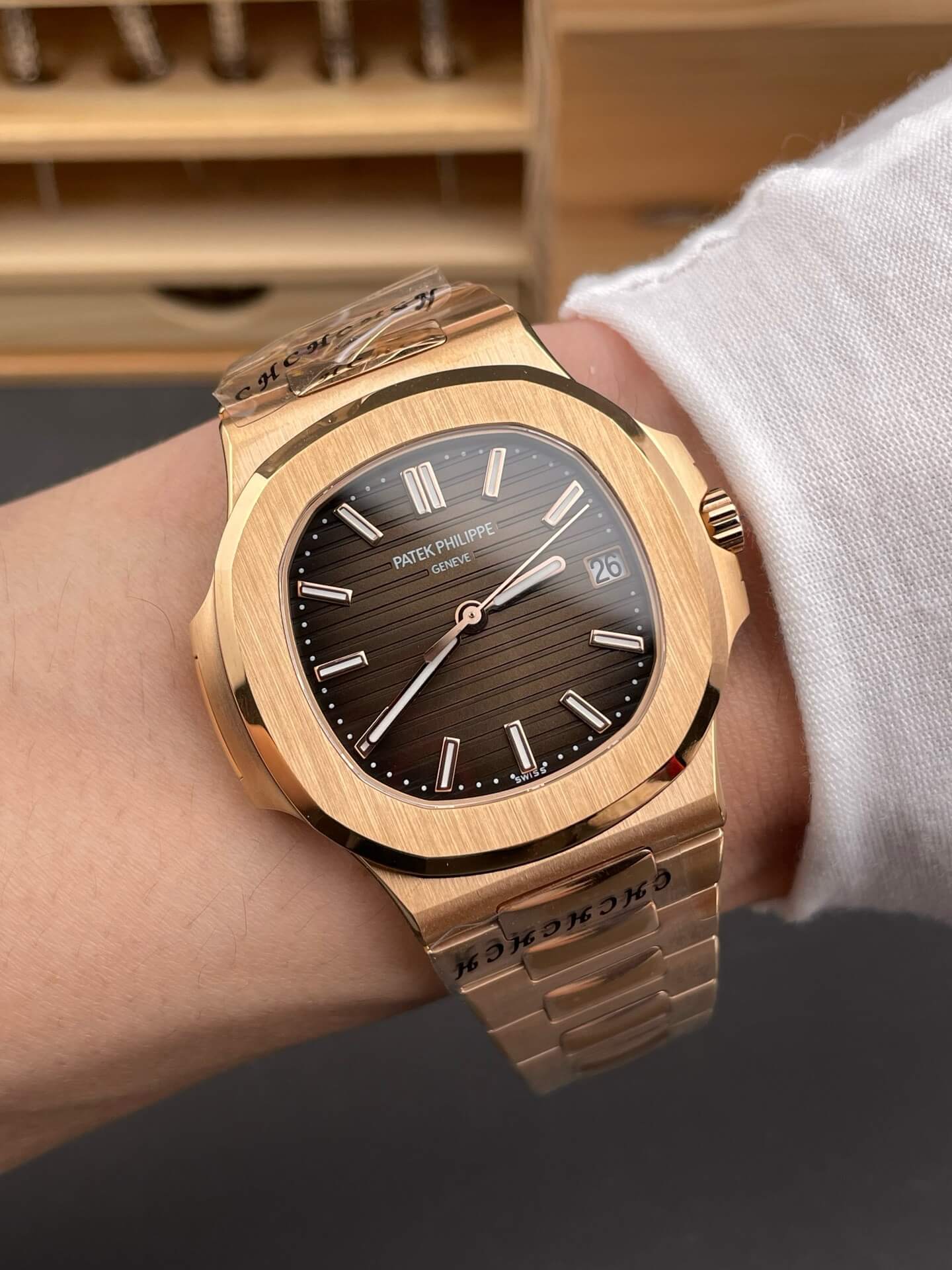 Patek Philippe Replica Nautilus Super Clone Watch 5711/1R-001 Patek Philippe Replica Nautilus Super Clone Watch 5711/1R-001
