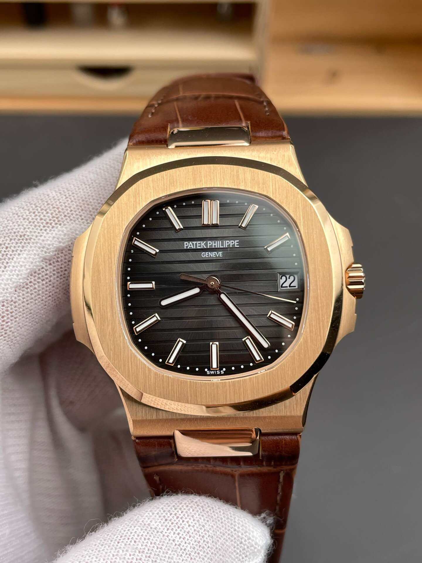 Patek Philippe Replica Nautilus Super Clone Watch 5711R-001 Patek Philippe Replica Nautilus Super Clone Watch 5711R-001