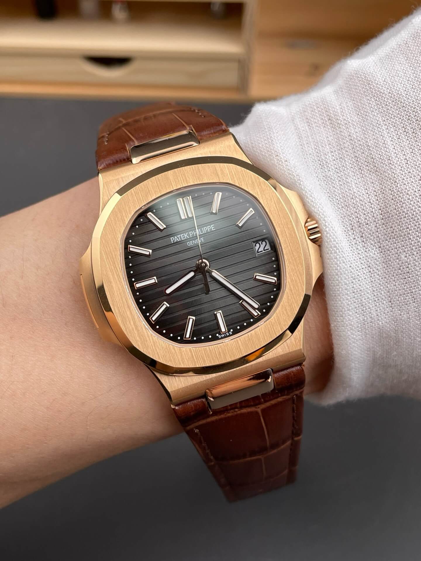 Patek Philippe Replica Nautilus Super Clone Watch 5711R-001 Patek Philippe Replica Nautilus Super Clone Watch 5711R-001