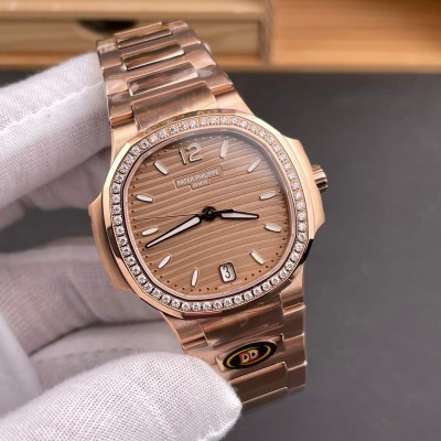 Patek Philippe Replica Nautilus Super Clone Watch 7118/1200R-010