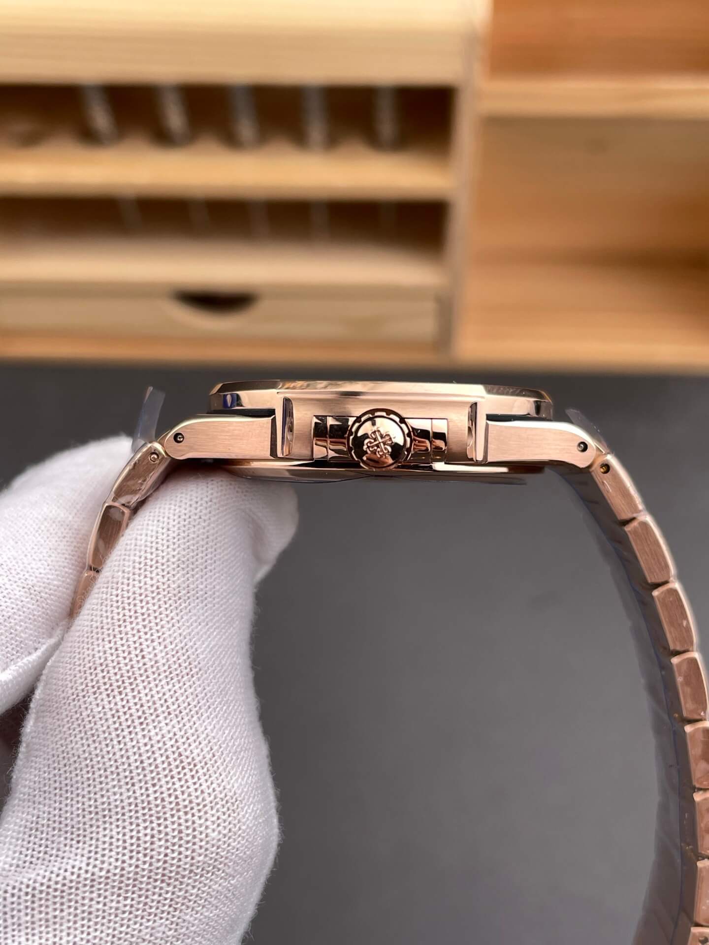 Patek Philippe Replica Nautilus Super Clone Watch 7118/1R-001