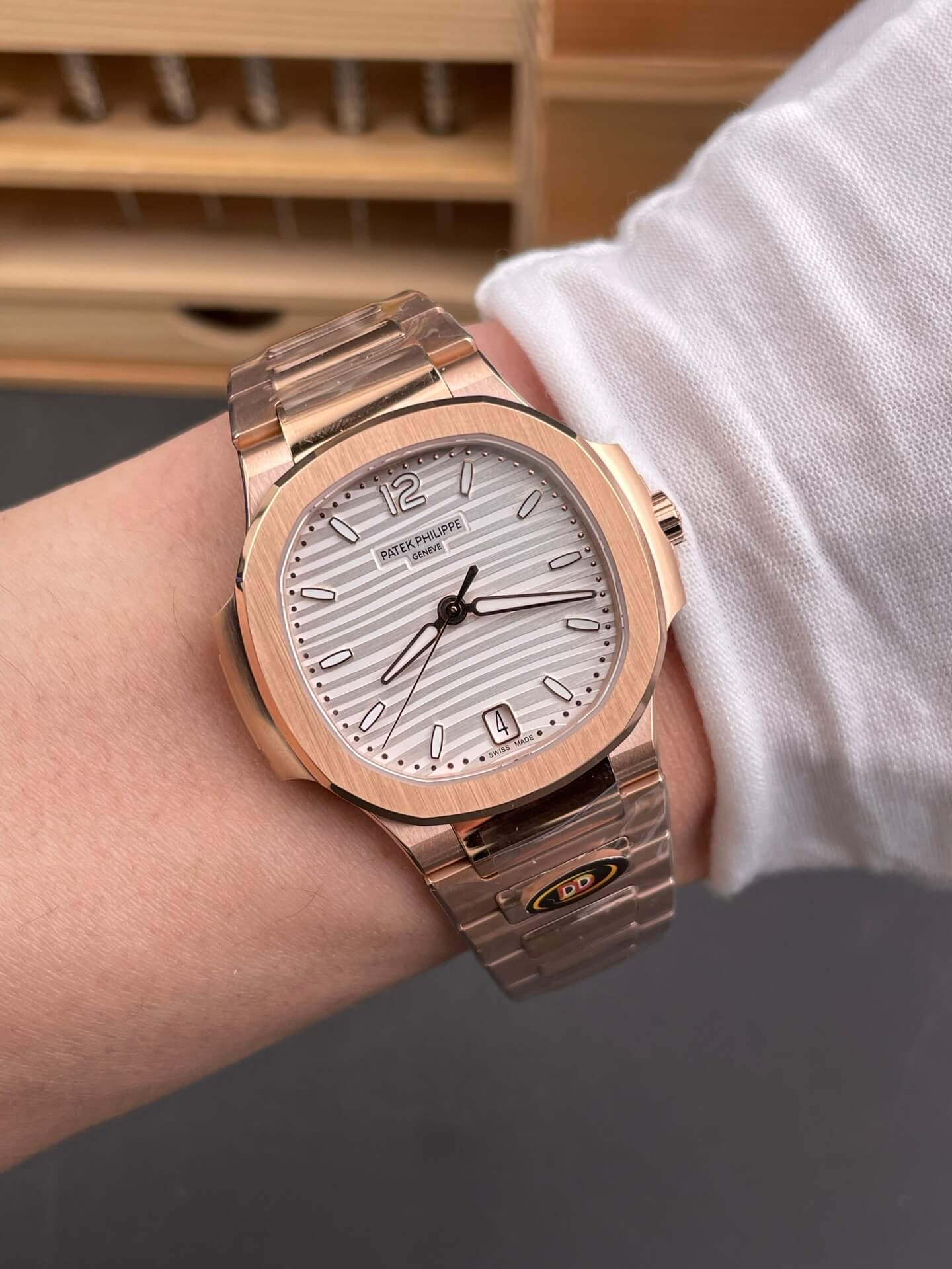 Patek Philippe Replica Nautilus Super Clone Watch 7118/1R-001