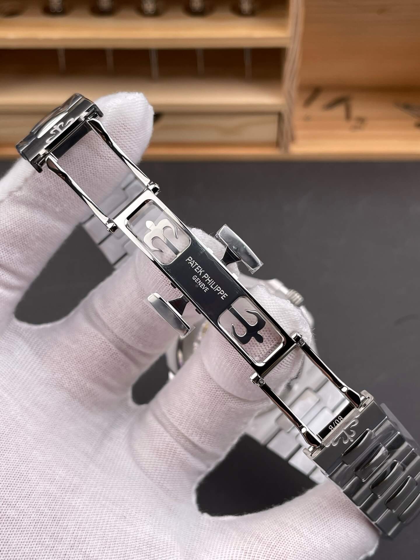 Patek Philippe Replica Nautilus Super Clone Watch Gain Weight Version 5811/1G-001