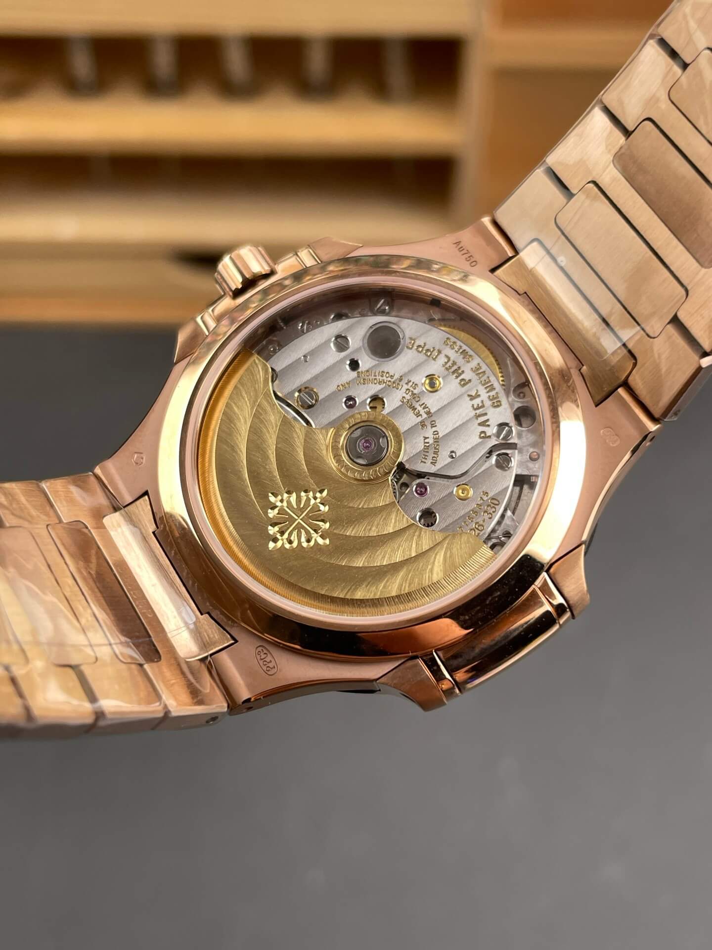 Patek Philippe Replica Nautilus Super Clone Watch 7118/1200R-001