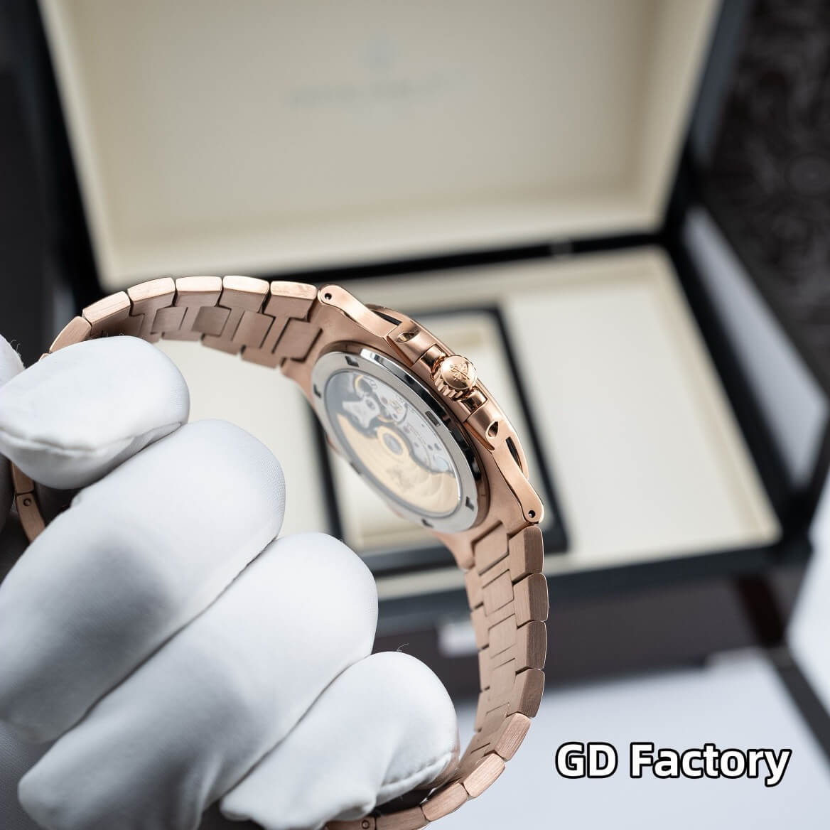 Patek Philippe Replica Nautilus Watch 5711/1R-001