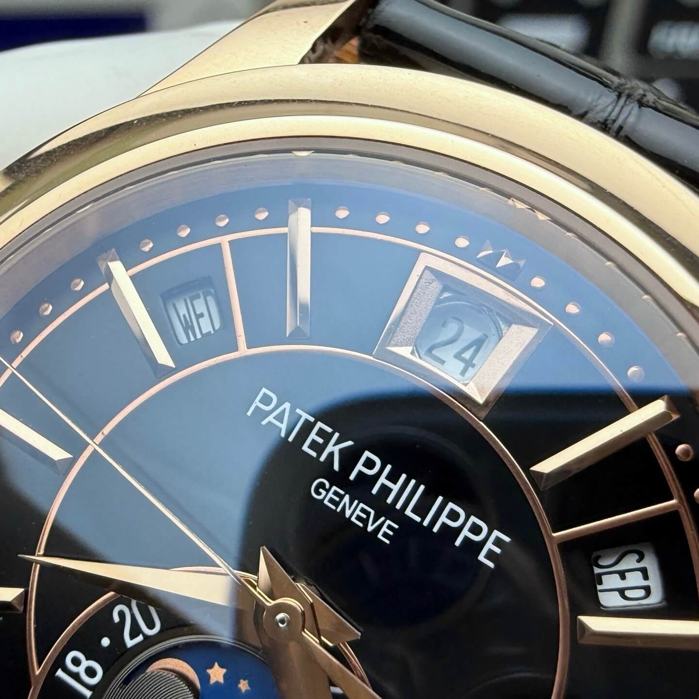 Patek Philippe Replica Complications Super Clone Watch 5205R-010