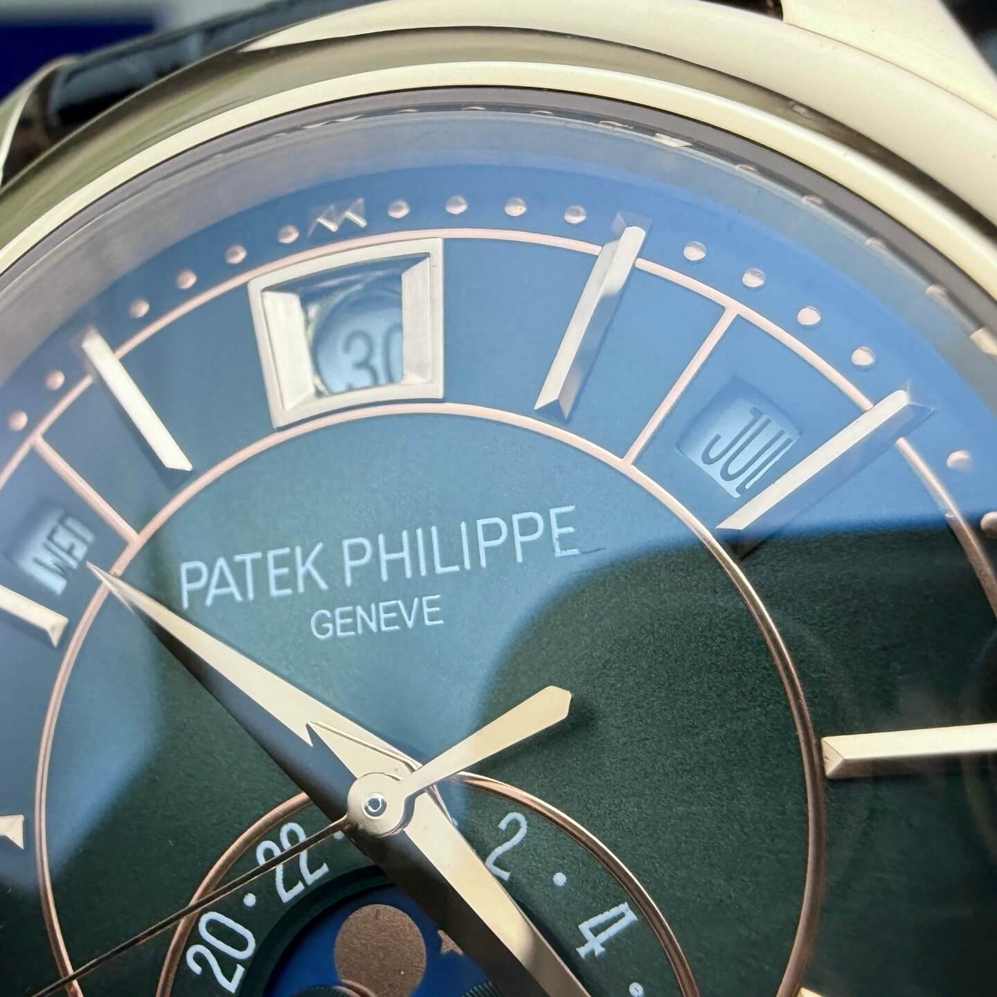 Patek Philippe Replica Complications Super Clone Watch 5205R-011