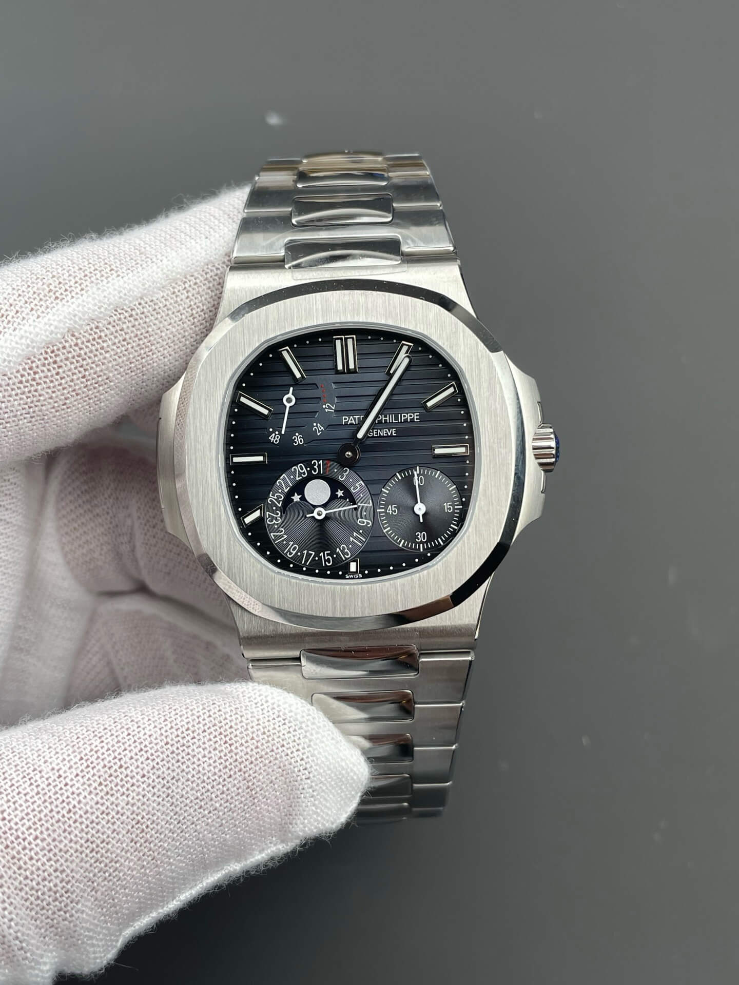Patek Philippe Replica Nautilus Super Clone Watch 5712/1A-001 Patek Philippe Replica Nautilus Super Clone Watch 5712/1A-001