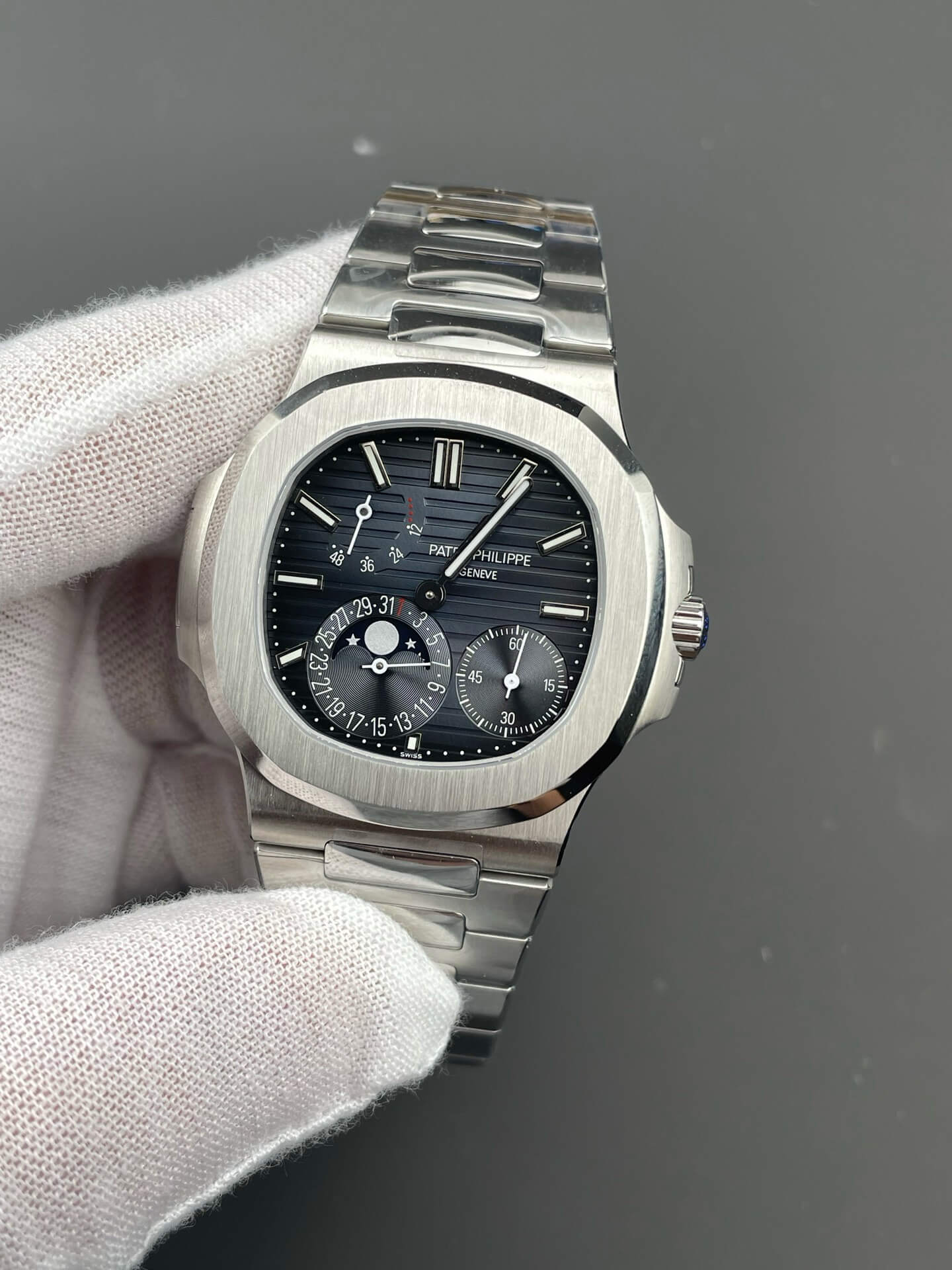 Patek Philippe Replica Nautilus Super Clone Watch 5712/1A-001 Patek Philippe Replica Nautilus Super Clone Watch 5712/1A-001