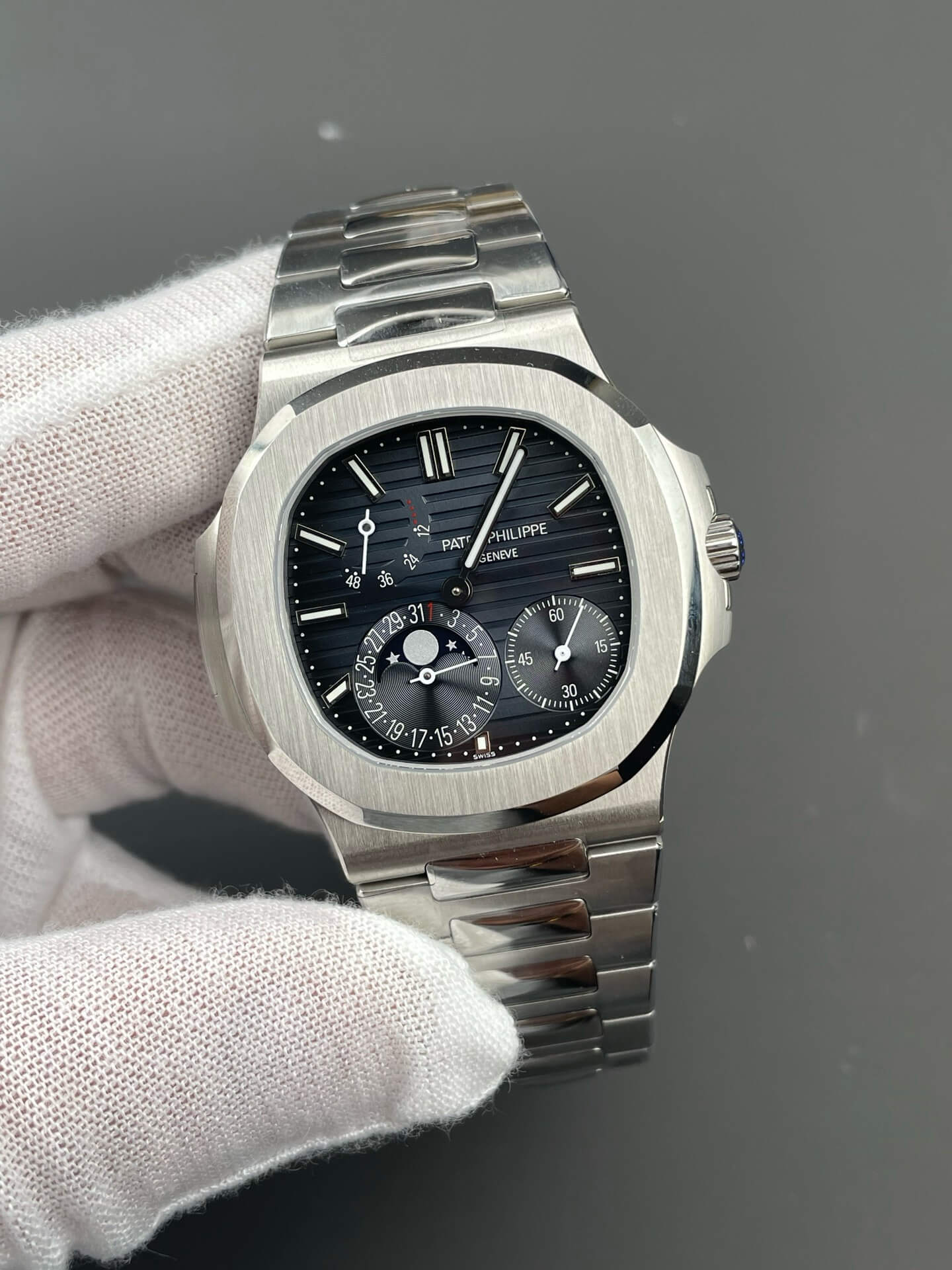 Patek Philippe Replica Nautilus Super Clone Watch 5712/1A-001 Patek Philippe Replica Nautilus Super Clone Watch 5712/1A-001