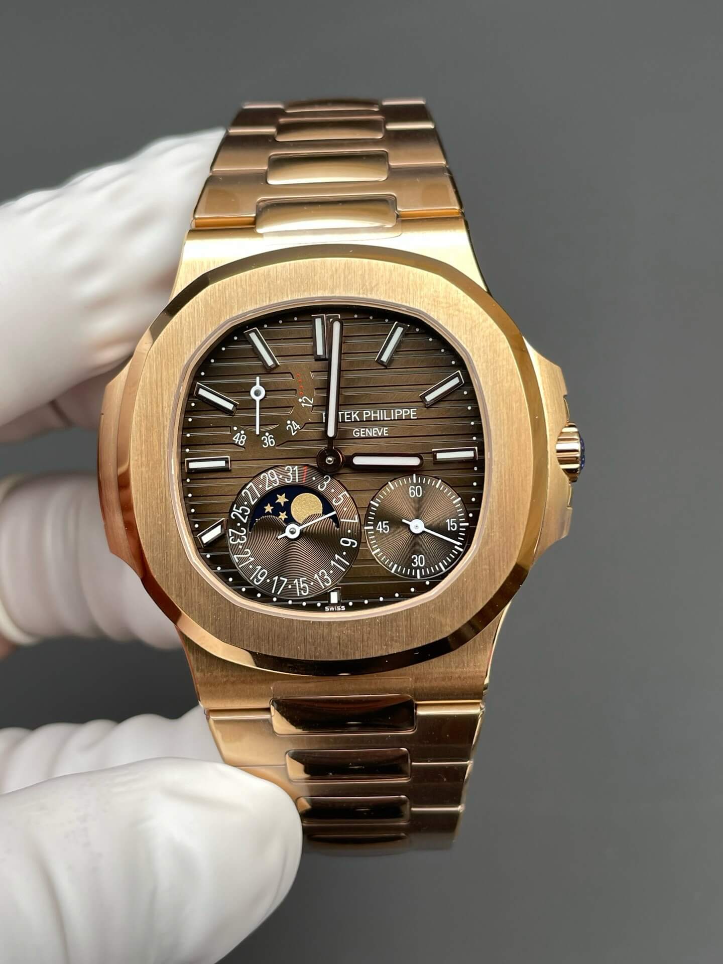 Patek Philippe Replica Nautilus Super Clone Watch 5712/1R-001 Patek Philippe Replica Nautilus Super Clone Watch 5712/1R-001