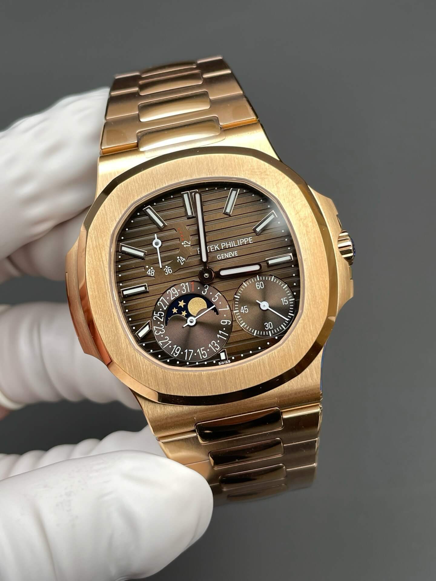 Patek Philippe Replica Nautilus Super Clone Watch 5712/1R-001 Patek Philippe Replica Nautilus Super Clone Watch 5712/1R-001