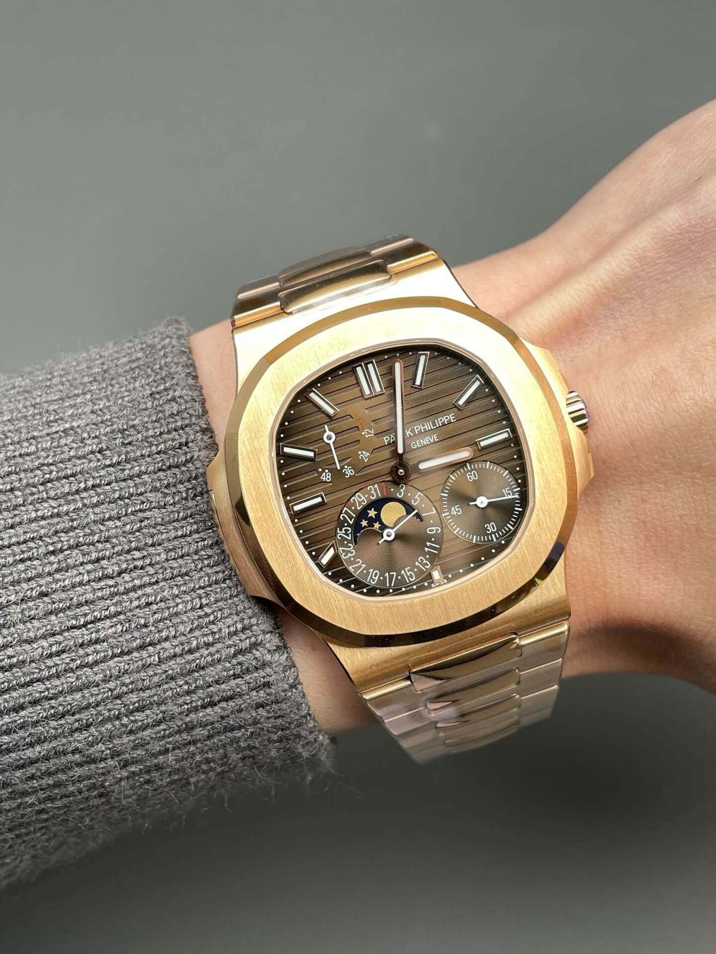 Patek Philippe Replica Nautilus Super Clone Watch 5712/1R-001 Patek Philippe Replica Nautilus Super Clone Watch 5712/1R-001