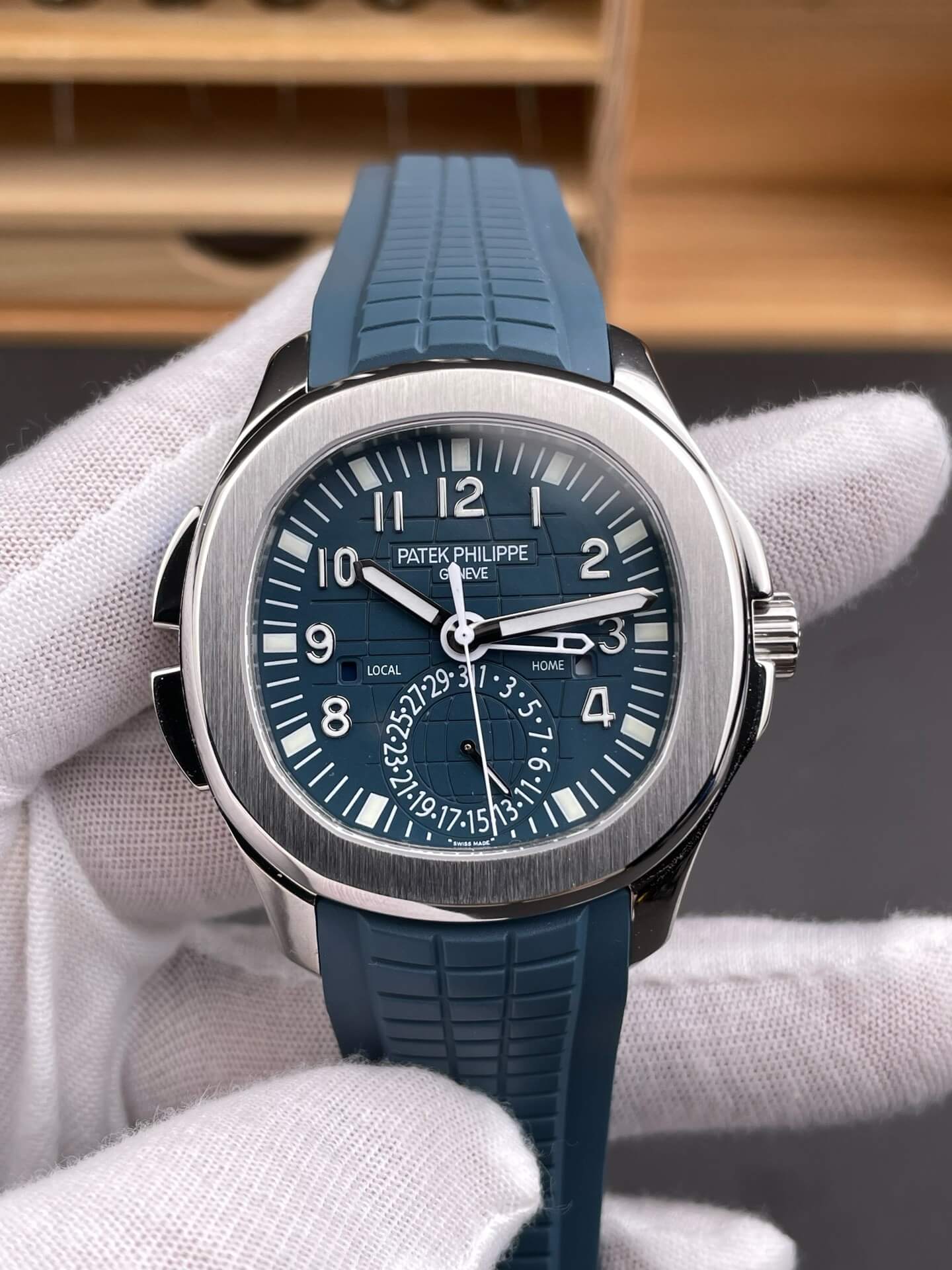Patek Philippe Replica Aquanaut Super Clone Watch 5164G-001