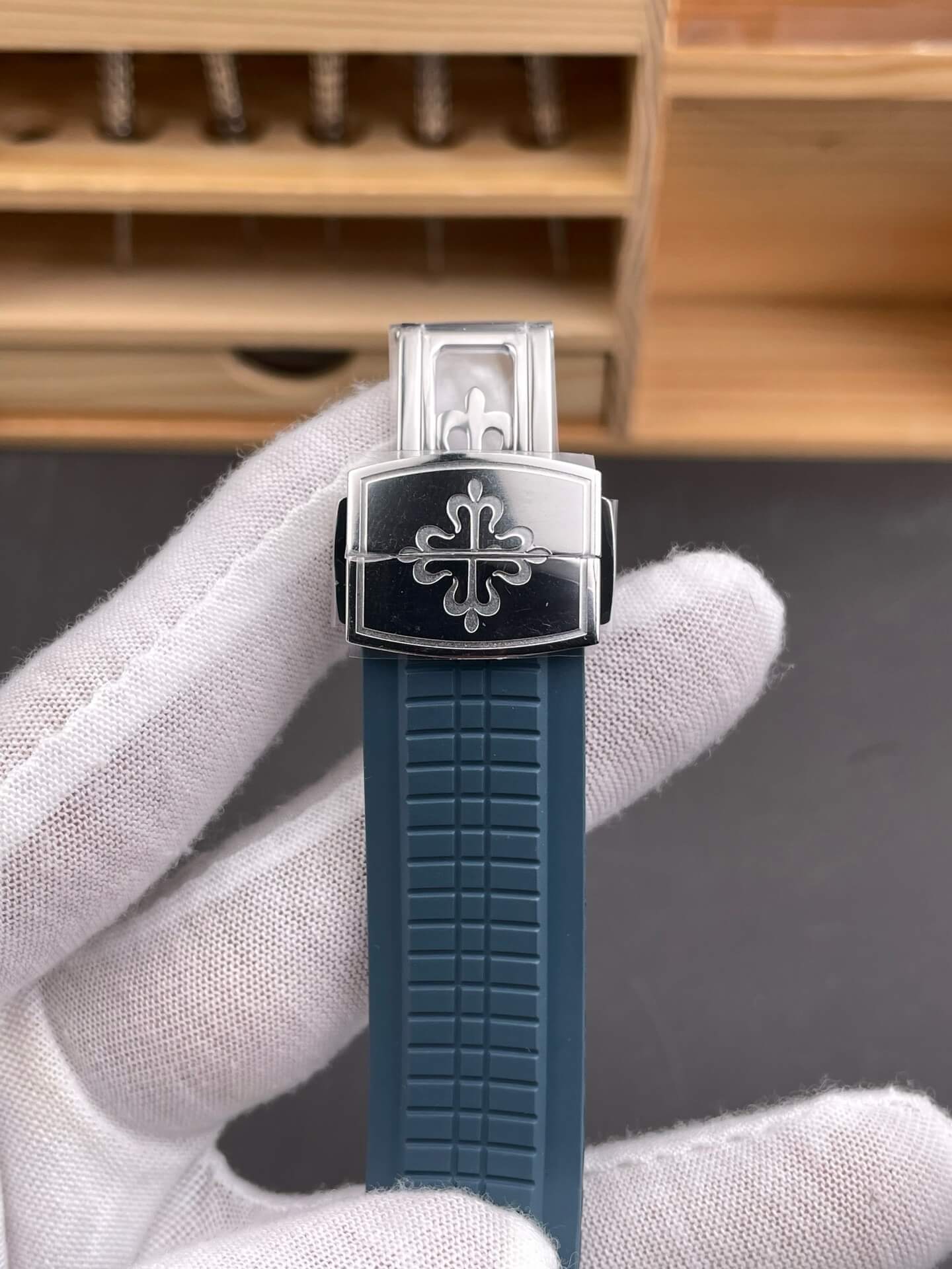 Patek Philippe Replica Aquanaut Super Clone Watch 5164G-001