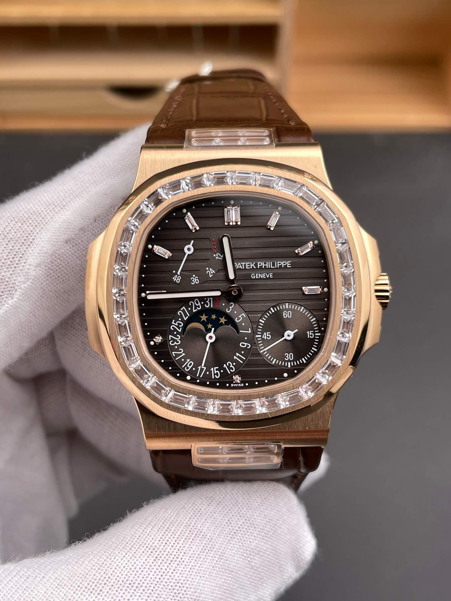 Patek Philippe Replica Nautilus Super Clone Watch 5724R-001