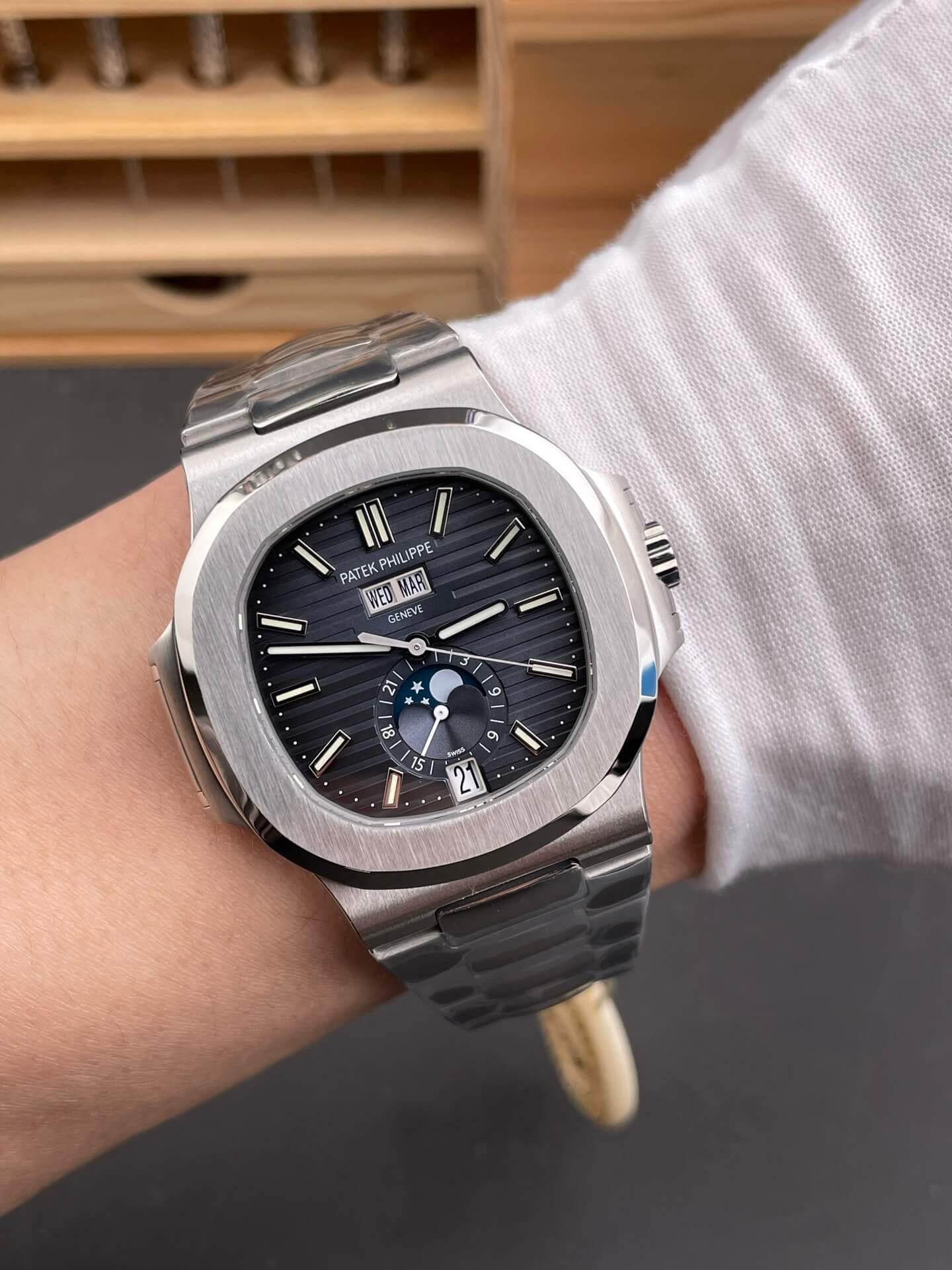 Patek Philippe Replica Nautilus Super Clone Watch 5726/1A-014