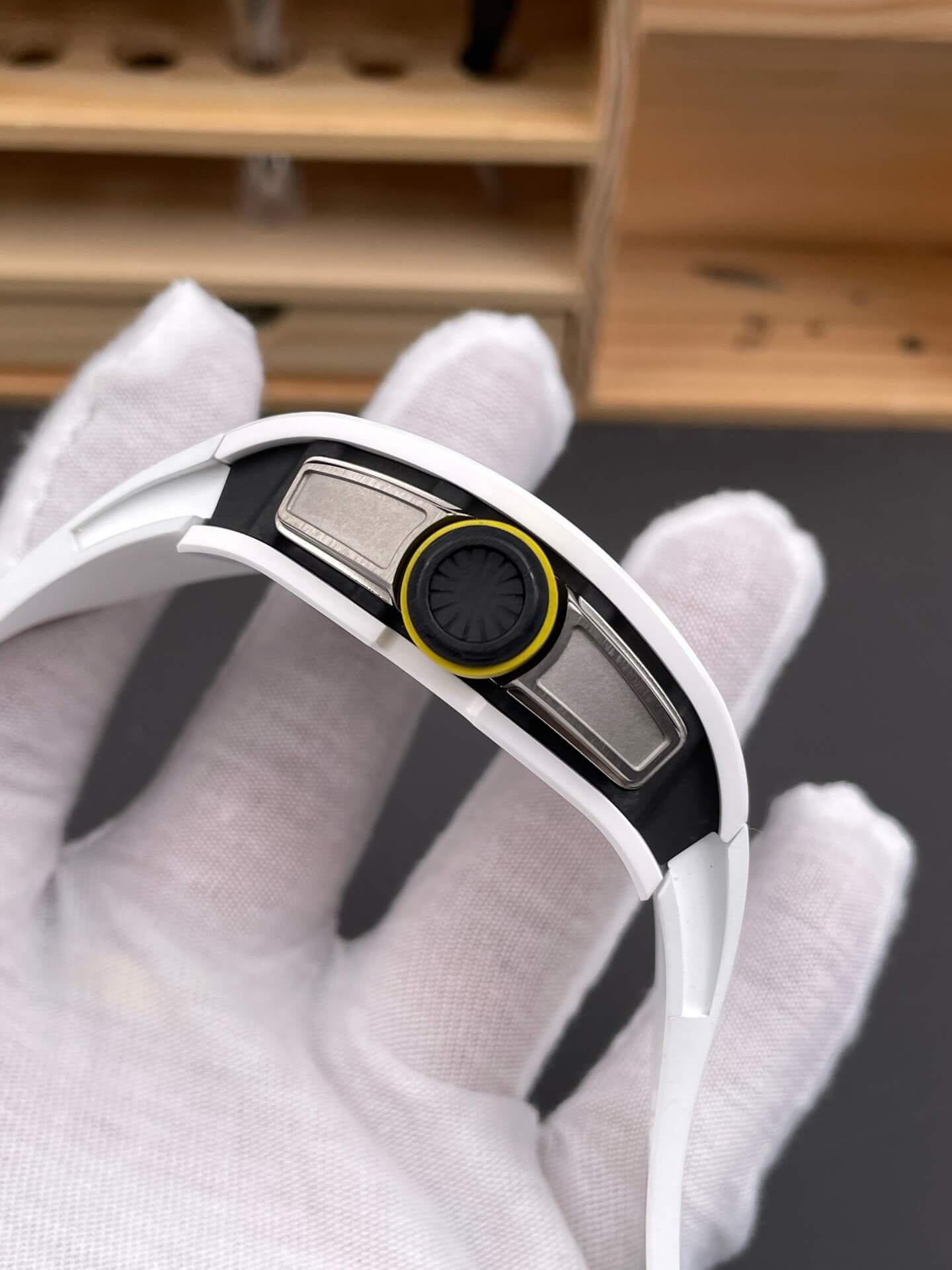 Richard Mille Replica RM 61-01 Yohan Blake Super Clone Watch White Ceramic Rubber Yellow Crown Richard Mille Replica RM 61-01 Yohan Blake Super Clone Watch White Ceramic Rubber Yellow Crown