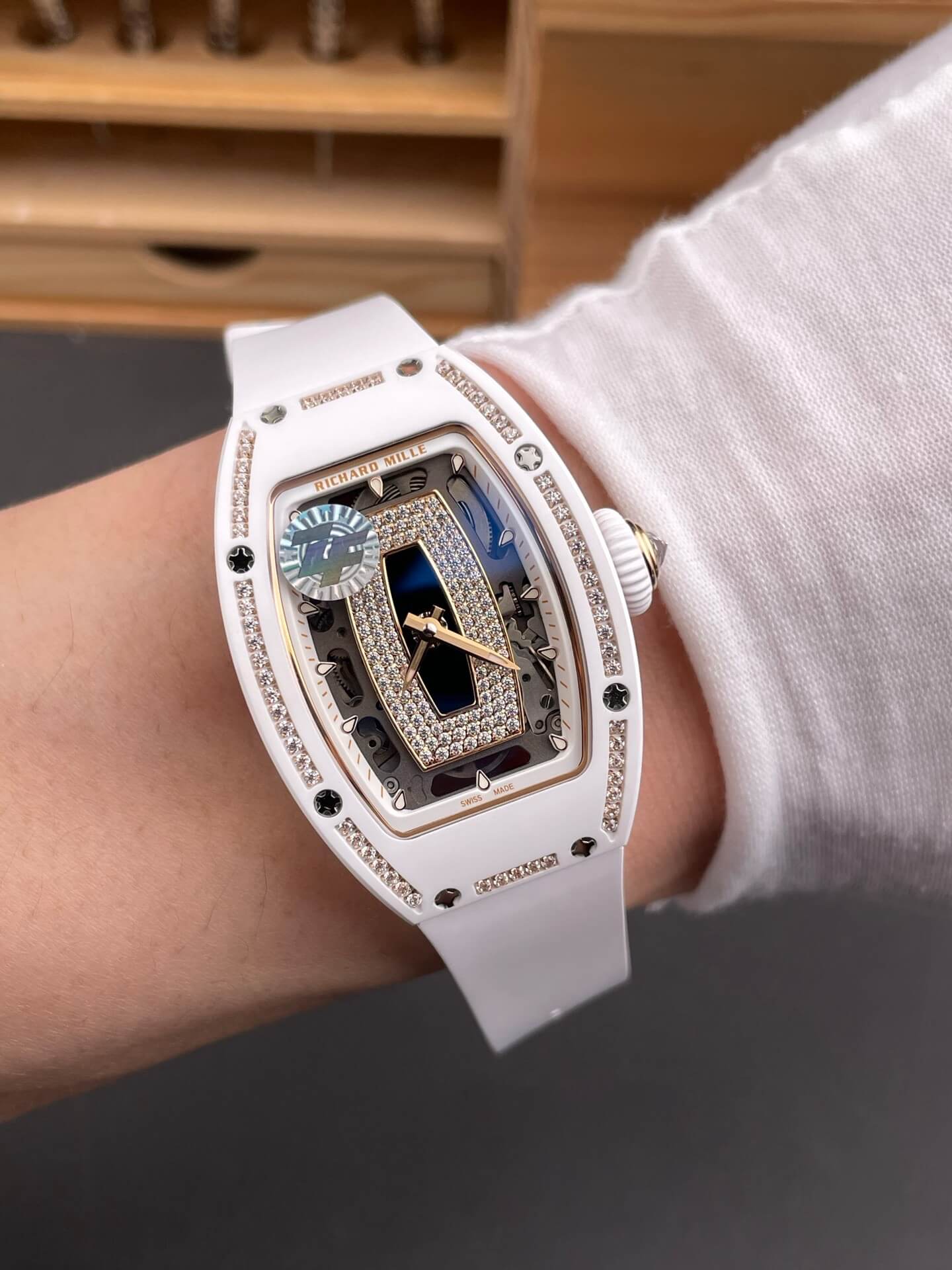 Richard Mille Replica RM 07-01 Super Clone Watch Onyx Diamonds Dial Claw Setting White Ceramic Rubber Crown