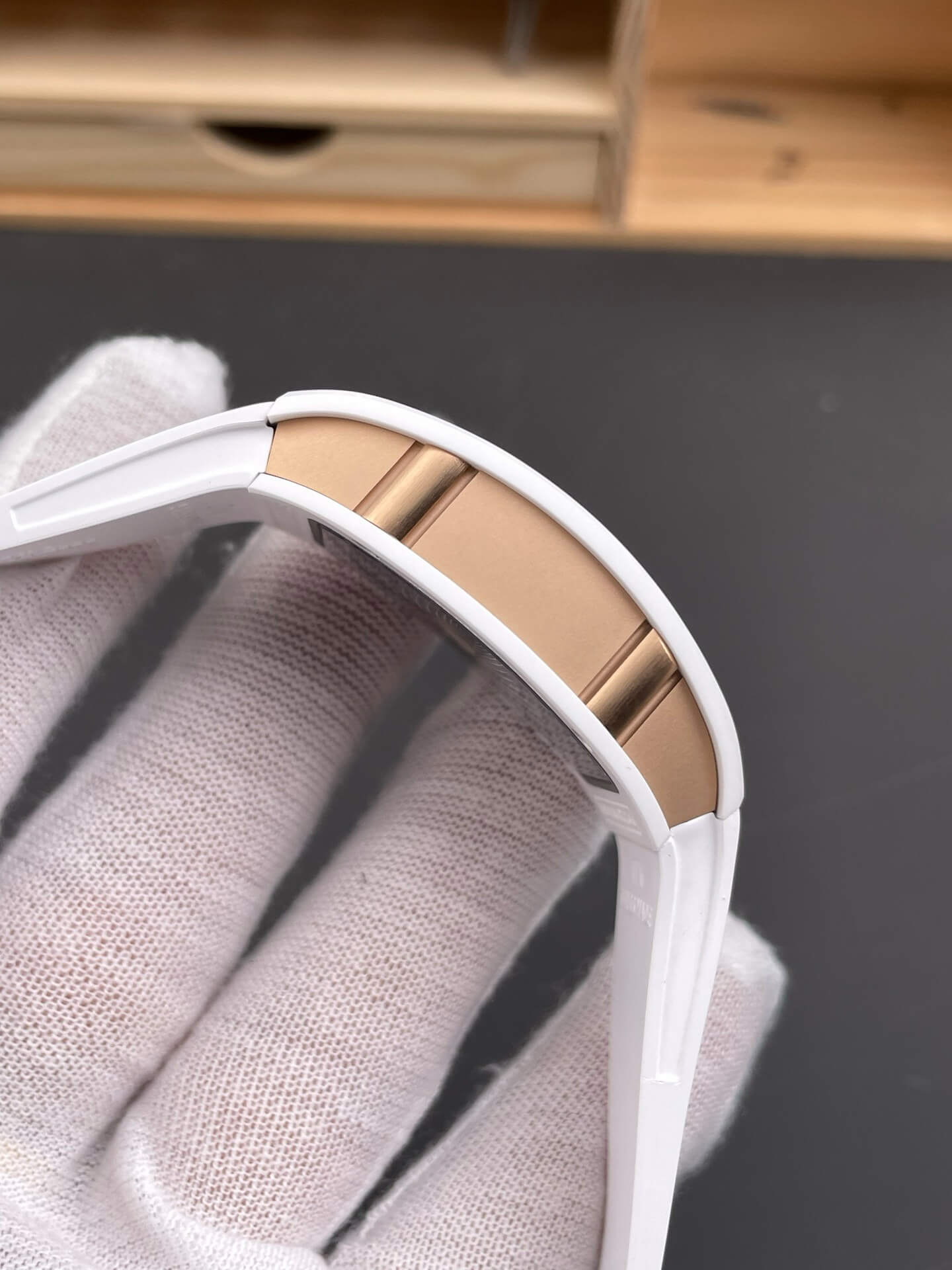 Richard Mille Replica RM 07-01 Super Clone Watch Onyx Diamonds Dial White Ceramic Rubber Crown