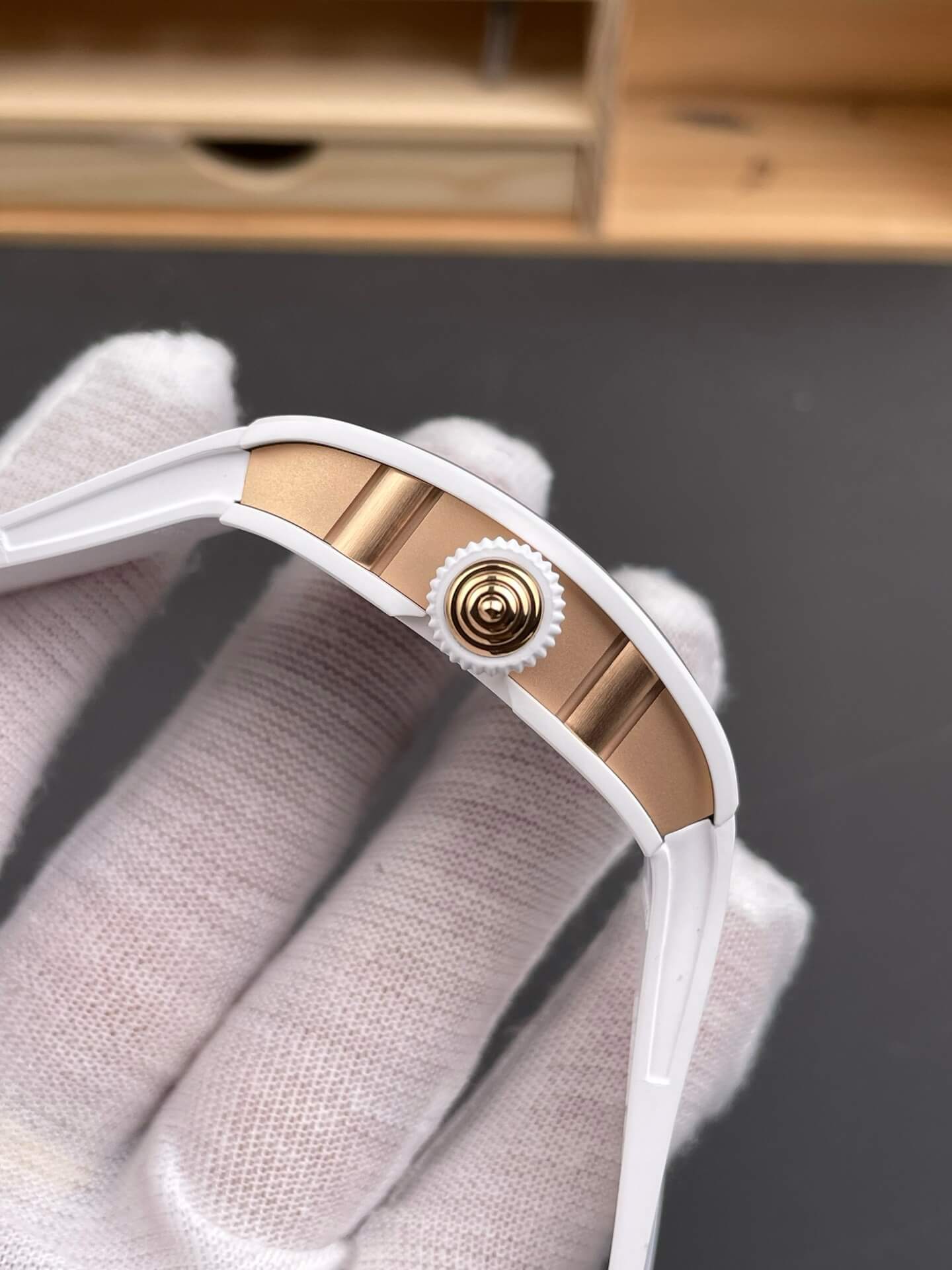 Richard Mille Replica RM 07-01 Super Clone Watch Onyx Diamonds Dial White Ceramic Rubber Crown