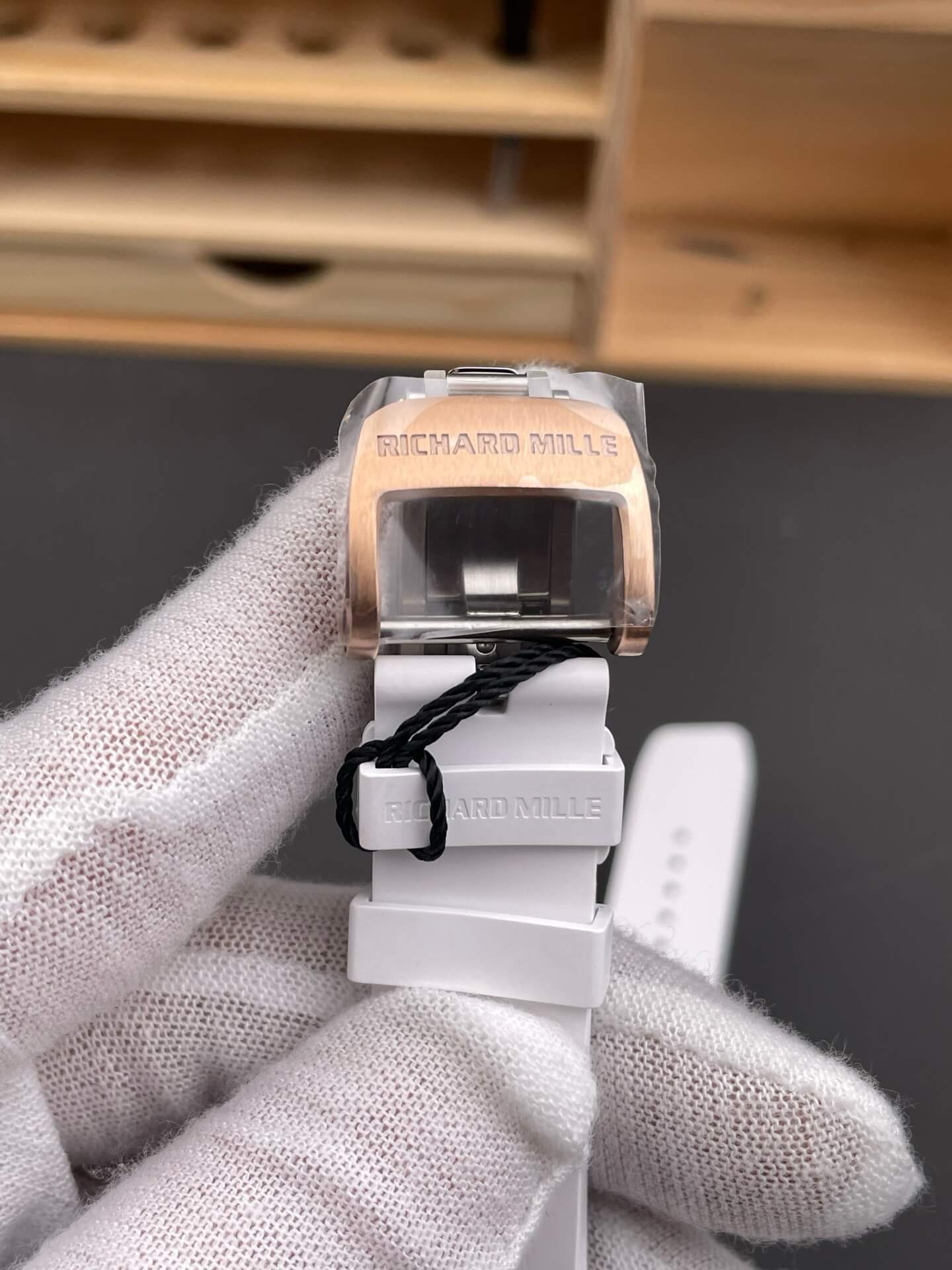 Richard Mille Replica RM 07-01 Super Clone Watch Onyx Diamonds Dial White Ceramic Rubber Crown