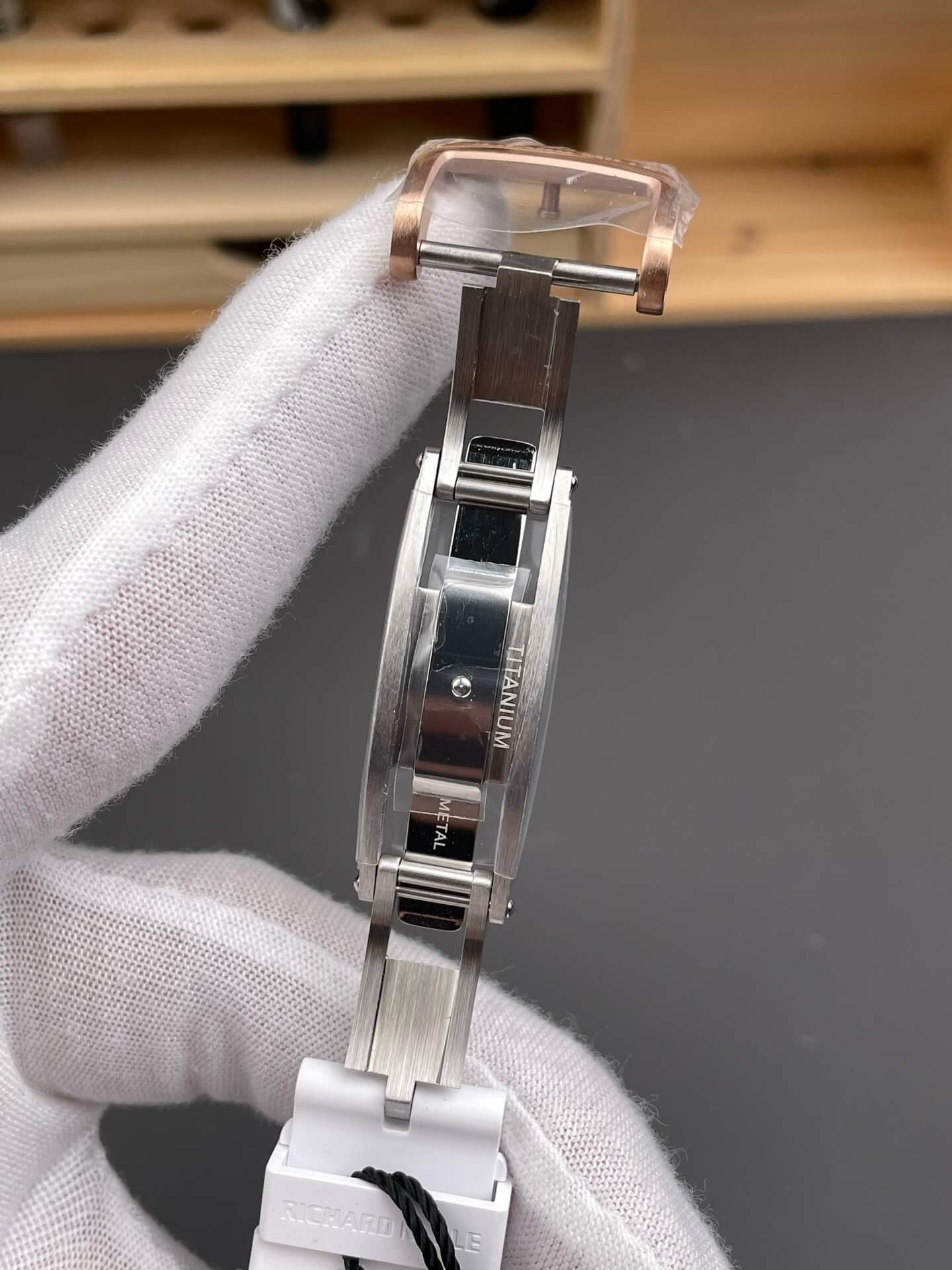 Richard Mille Replica RM 07-01 Super Clone Watch Red Diamonds Dial White Ceramic Rubber Crown