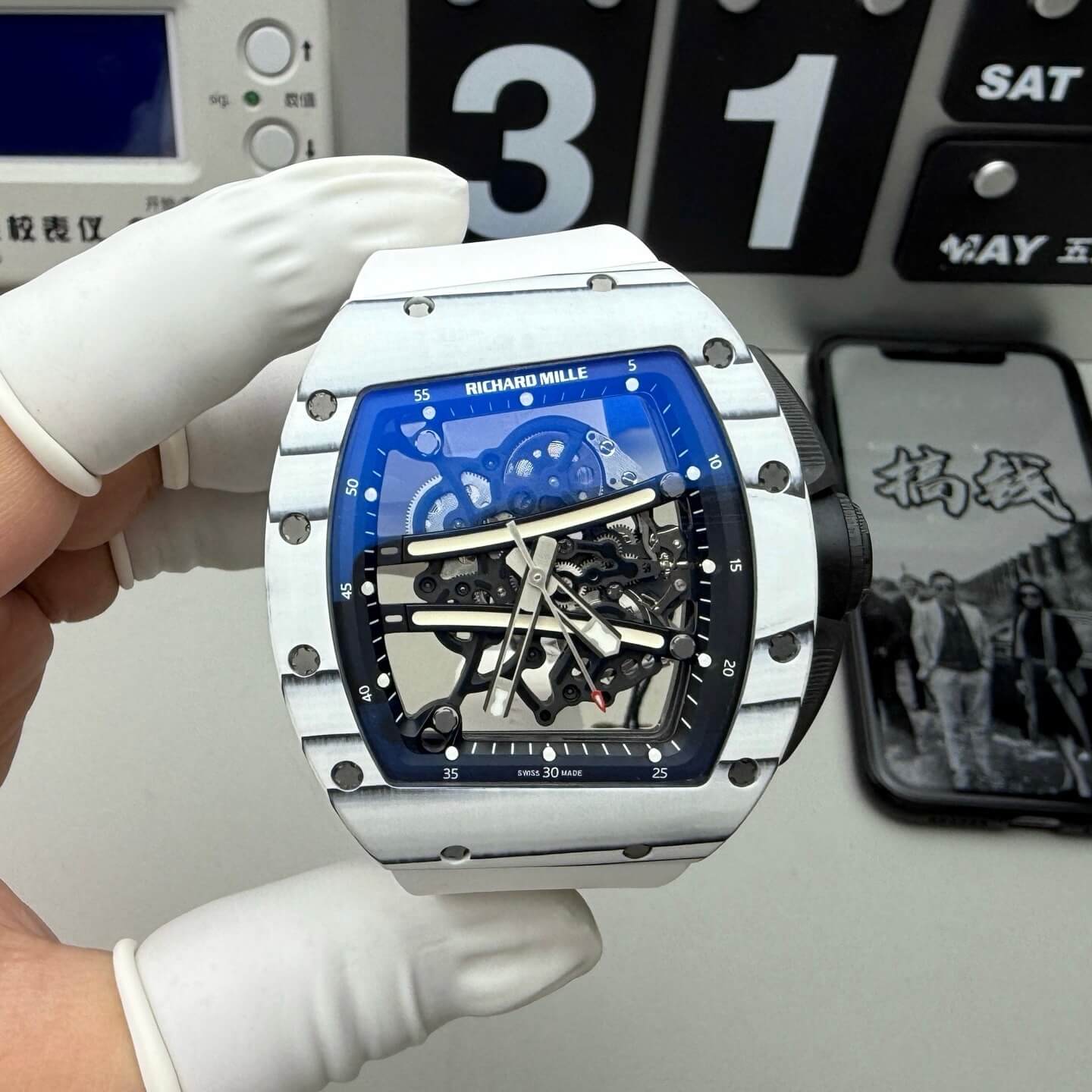 Richard Mille Replica RM 61-01 Yohan Blake Super Clone Watch White Carbon Black Crown