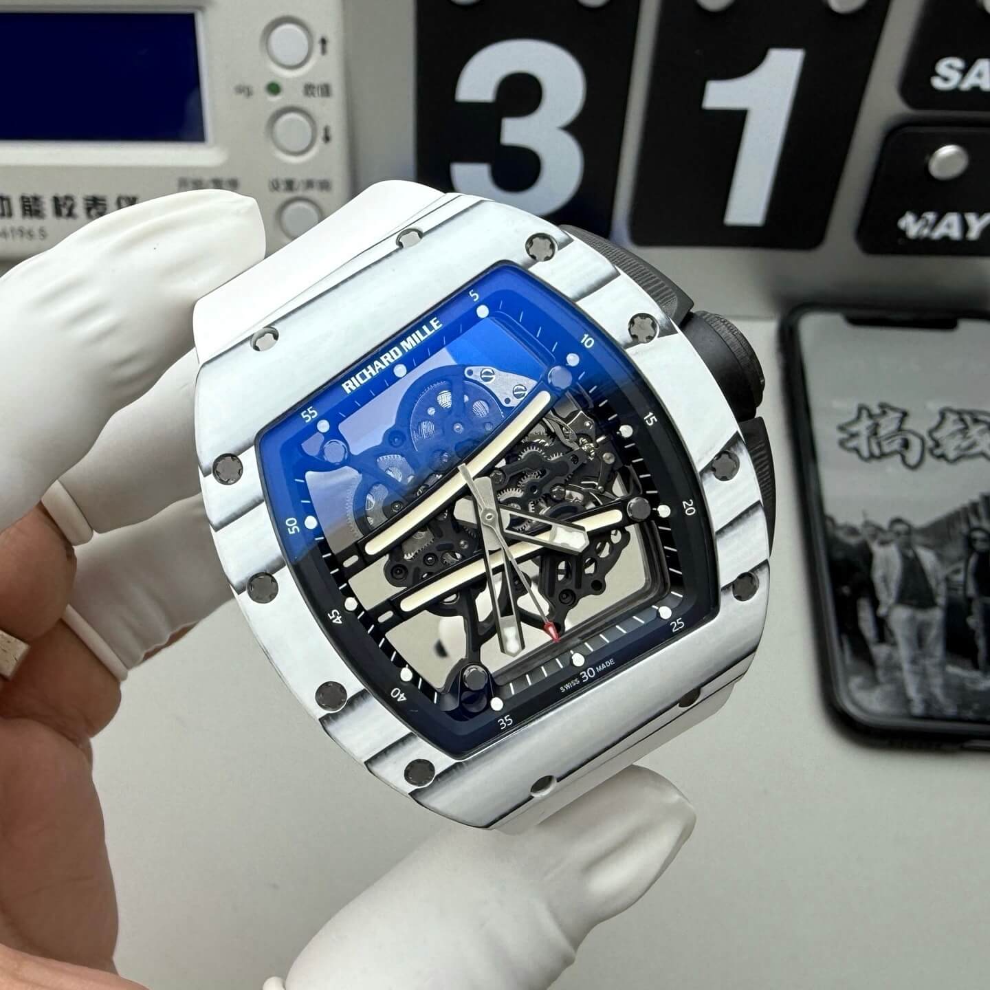 Richard Mille Replica RM 61-01 Yohan Blake Super Clone Watch White Carbon Black Crown
