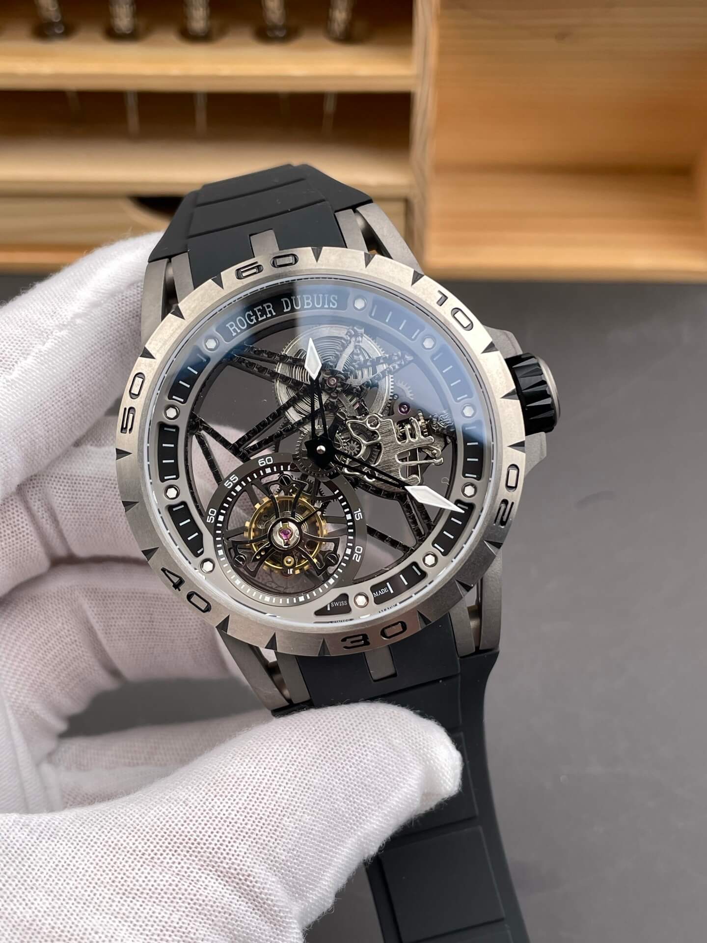 Roger Dubuis Replica Excalibur Spider Titanium Black Super Clone Watch RDDBEX0479