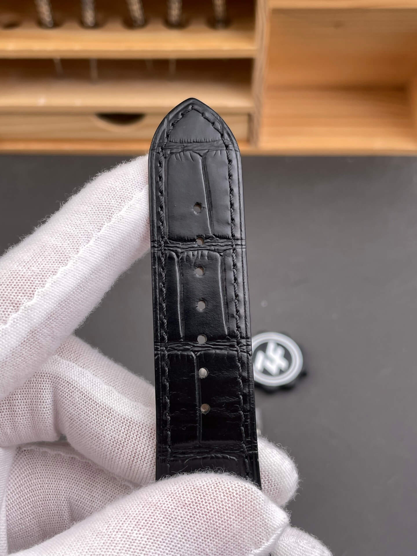 Roger Dubuis Replica Knights Of The Round Table II Super Clone Watch RDDBEX0495