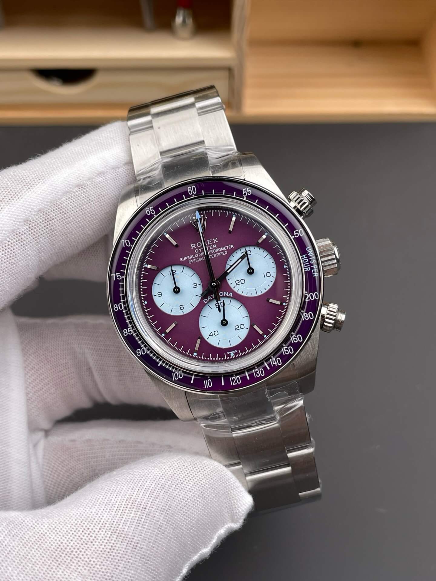 Rolex Replica Cosmograph Daytona Super Clone Watch Artisans de Genève Warm Burgundy