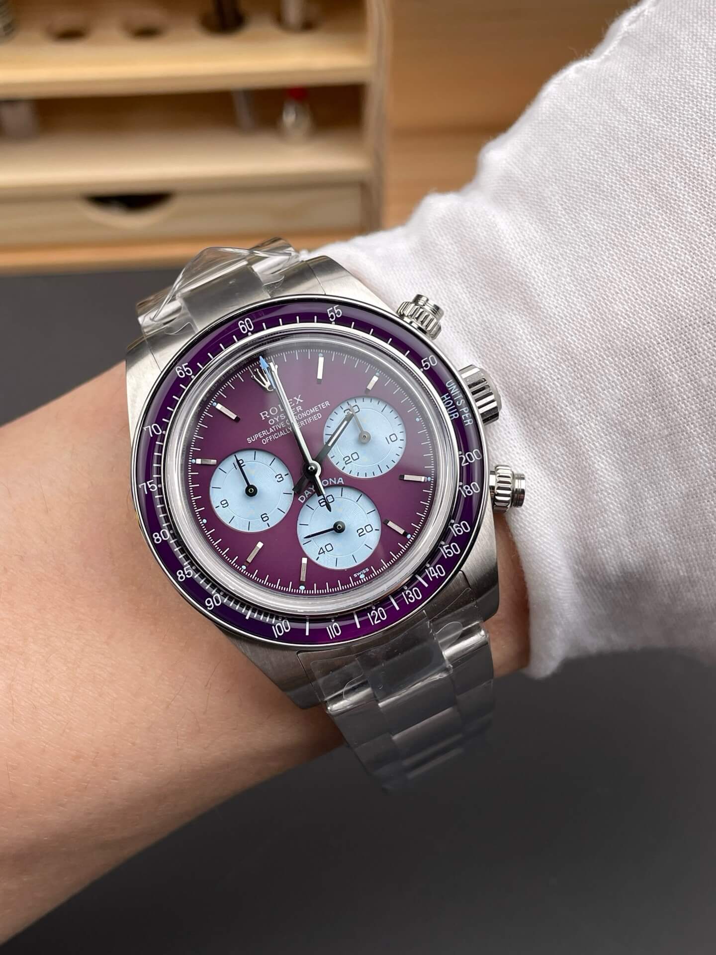 Rolex Replica Cosmograph Daytona Super Clone Watch Artisans de Genève Warm Burgundy