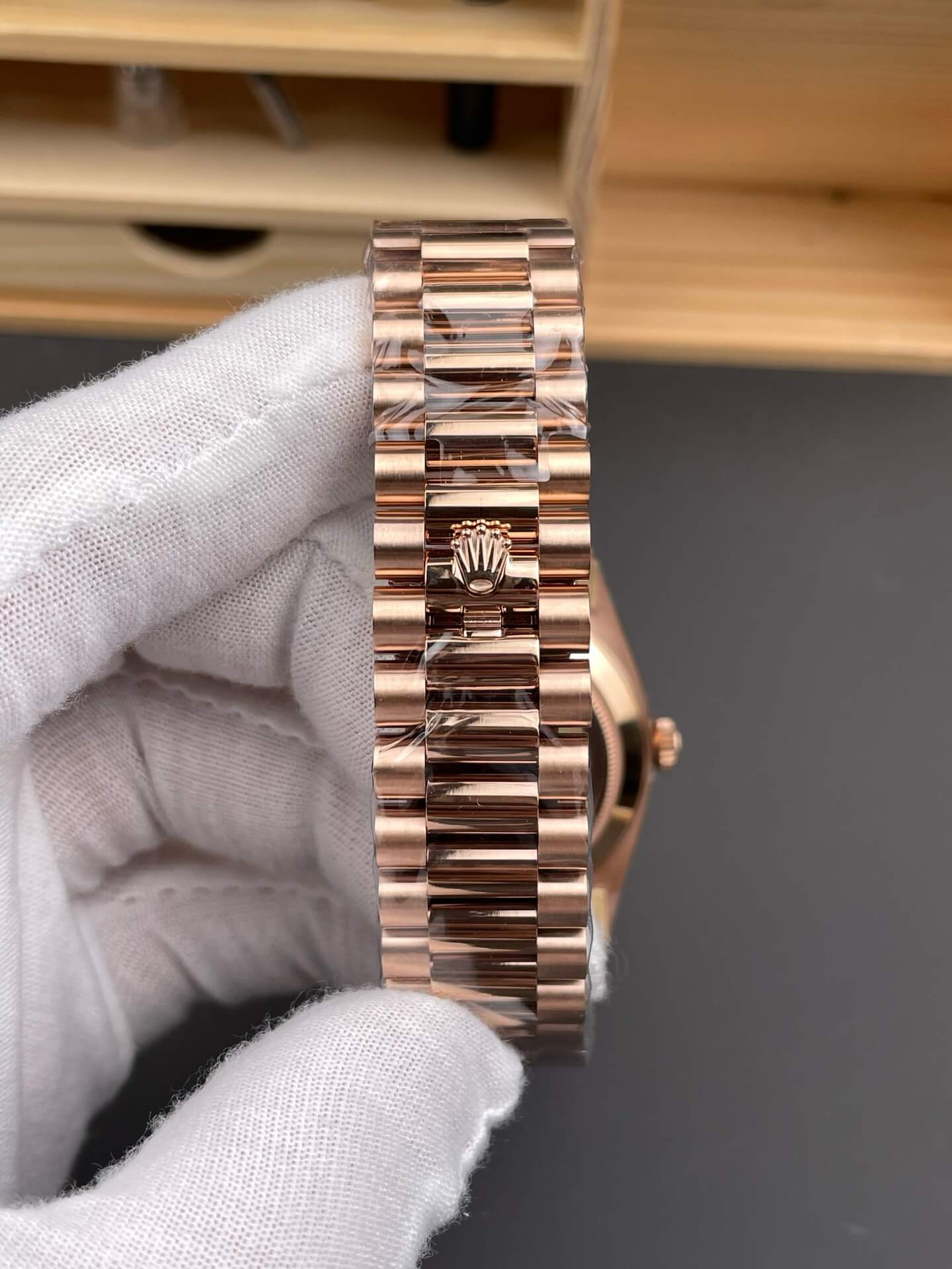 Rolex Replica Day-Date Super Clone Watch 228235-0002 Rolex Replica Day-Date Super Clone Watch 228235-0002