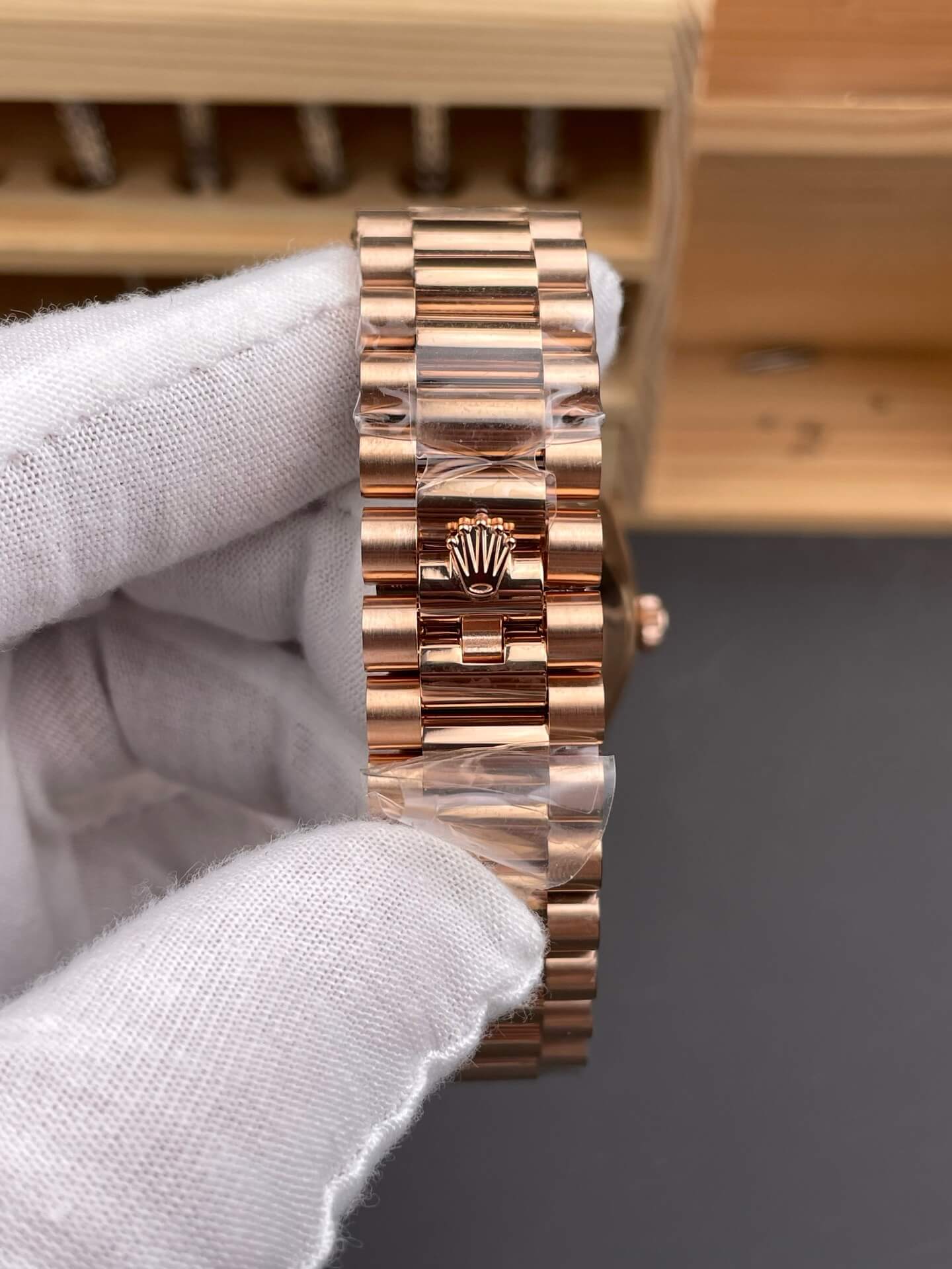 Rolex Replica Day-Date Super Clone Watch Gain Weight Version 228235-0025 Rolex Replica Day-Date Super Clone Watch Gain Weight Version 228235-0025
