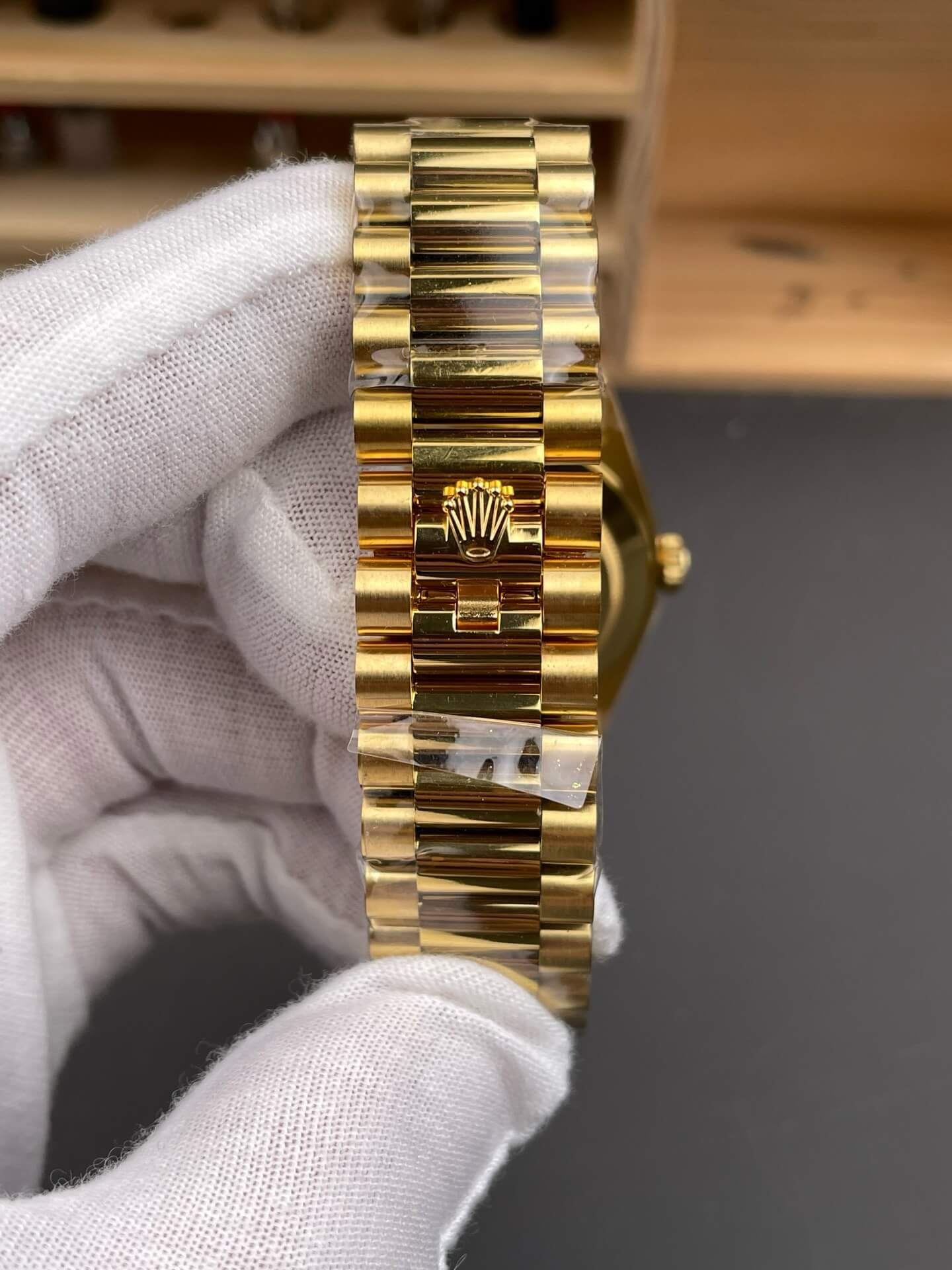 Rolex Replica Day-Date Super Clone Watch Gain Weight Version 228238-0004 Rolex Replica Day-Date Super Clone Watch Gain Weight Version 228238-0004