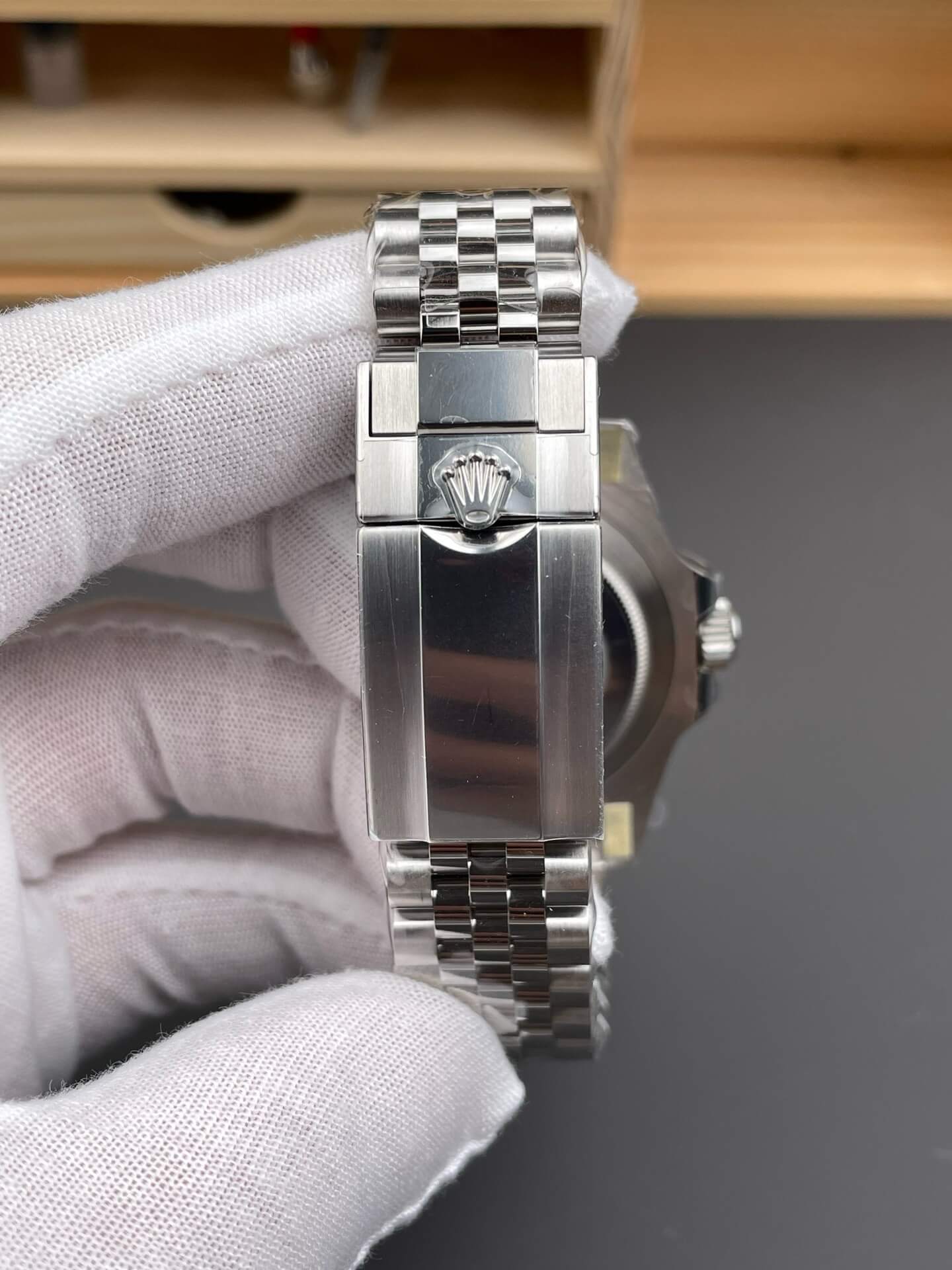 Rolex Replica GMT-Master II Super Clone Watch 126710GRNR-0003 Rolex Replica GMT-Master II Super Clone Watch 126710GRNR-0003