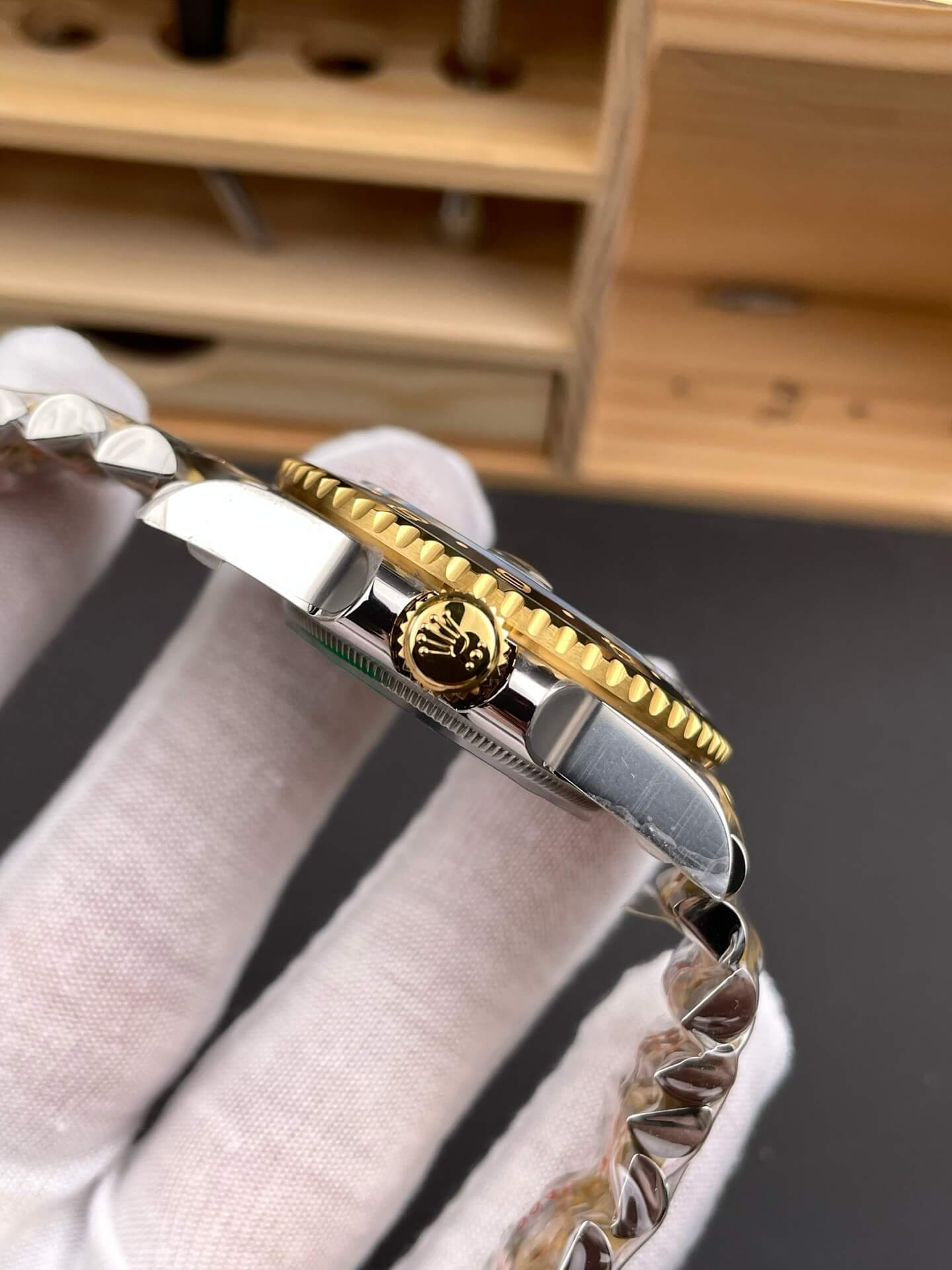 Rolex Replica GMT-Master II Super Clone Watch Gain Weight Version 126713GRNR-0001 Rolex Replica GMT-Master II Super Clone Watch Gain Weight Version 126713GRNR-0001