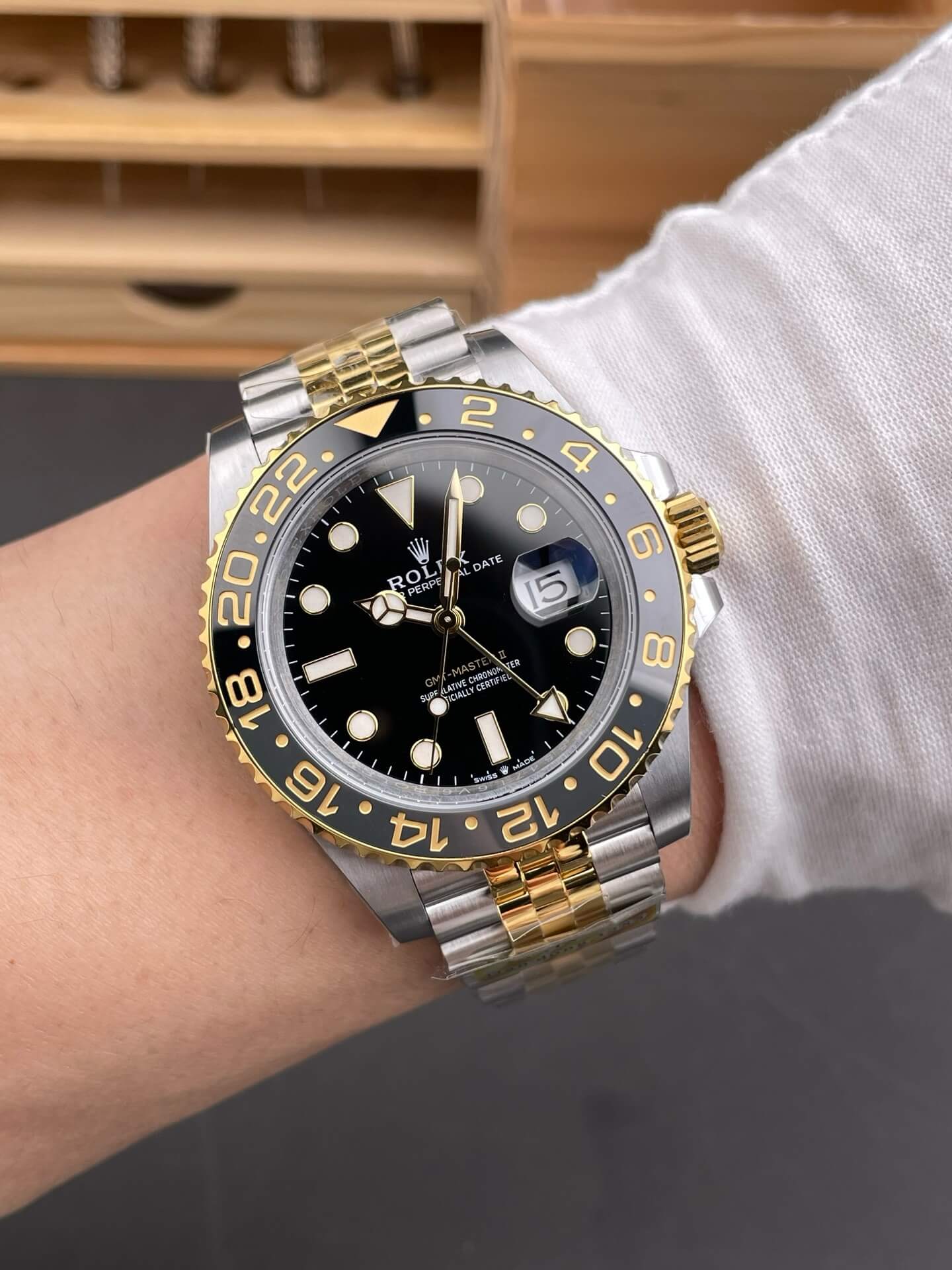 Rolex Replica GMT-Master II Super Clone Watch Gain Weight Version 126713GRNR-0001