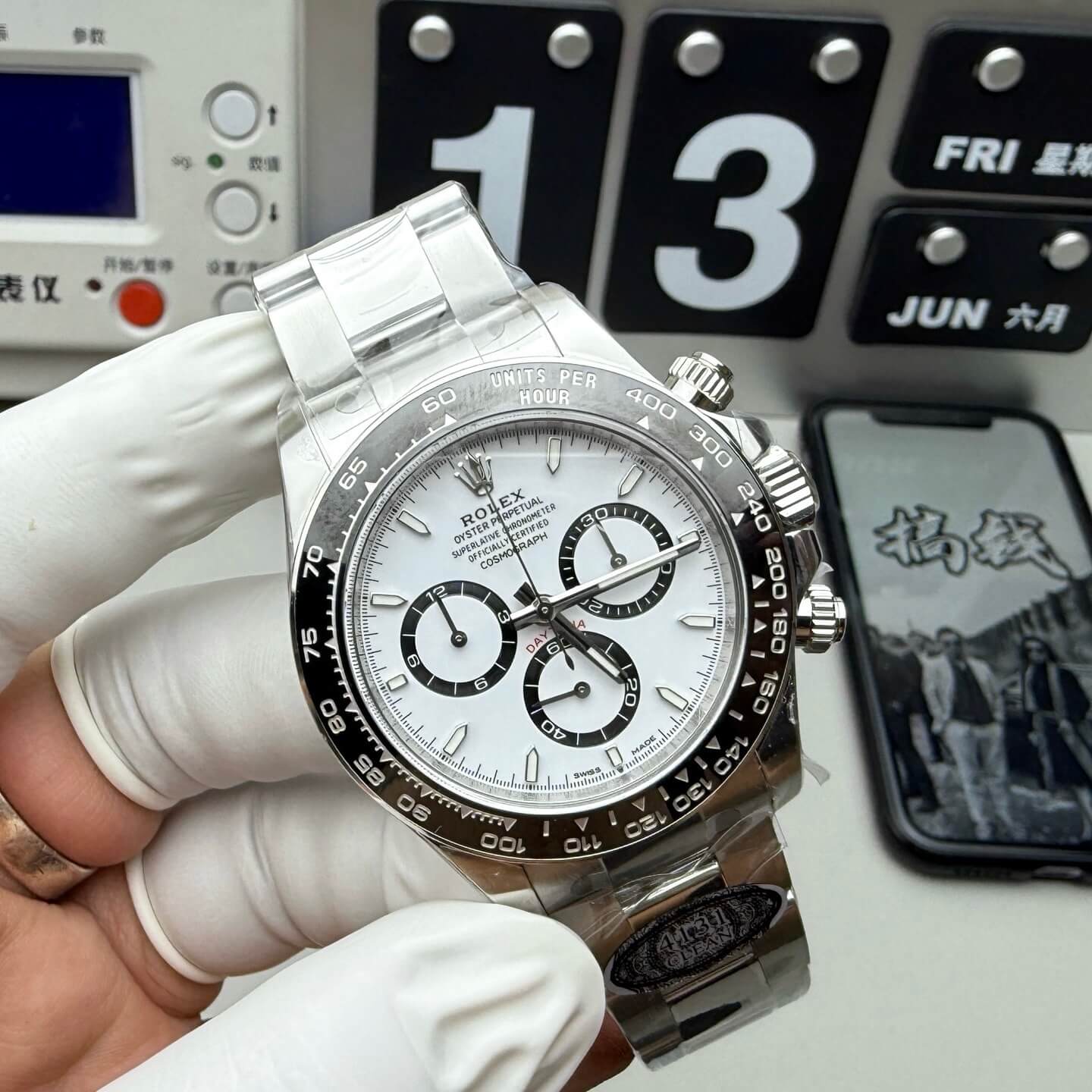 Rolex Replica Cosmograph Daytona Super Clone Watch 126500LN