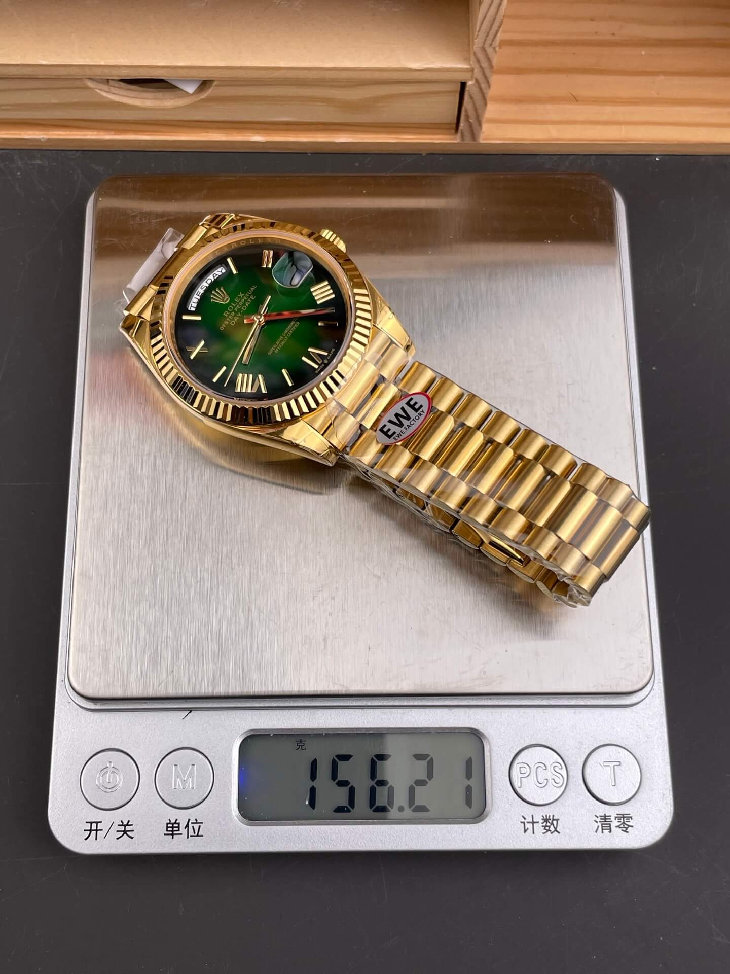 Rolex Replica Day-Date High Quality Watch Gain Weight Version 228238-0069