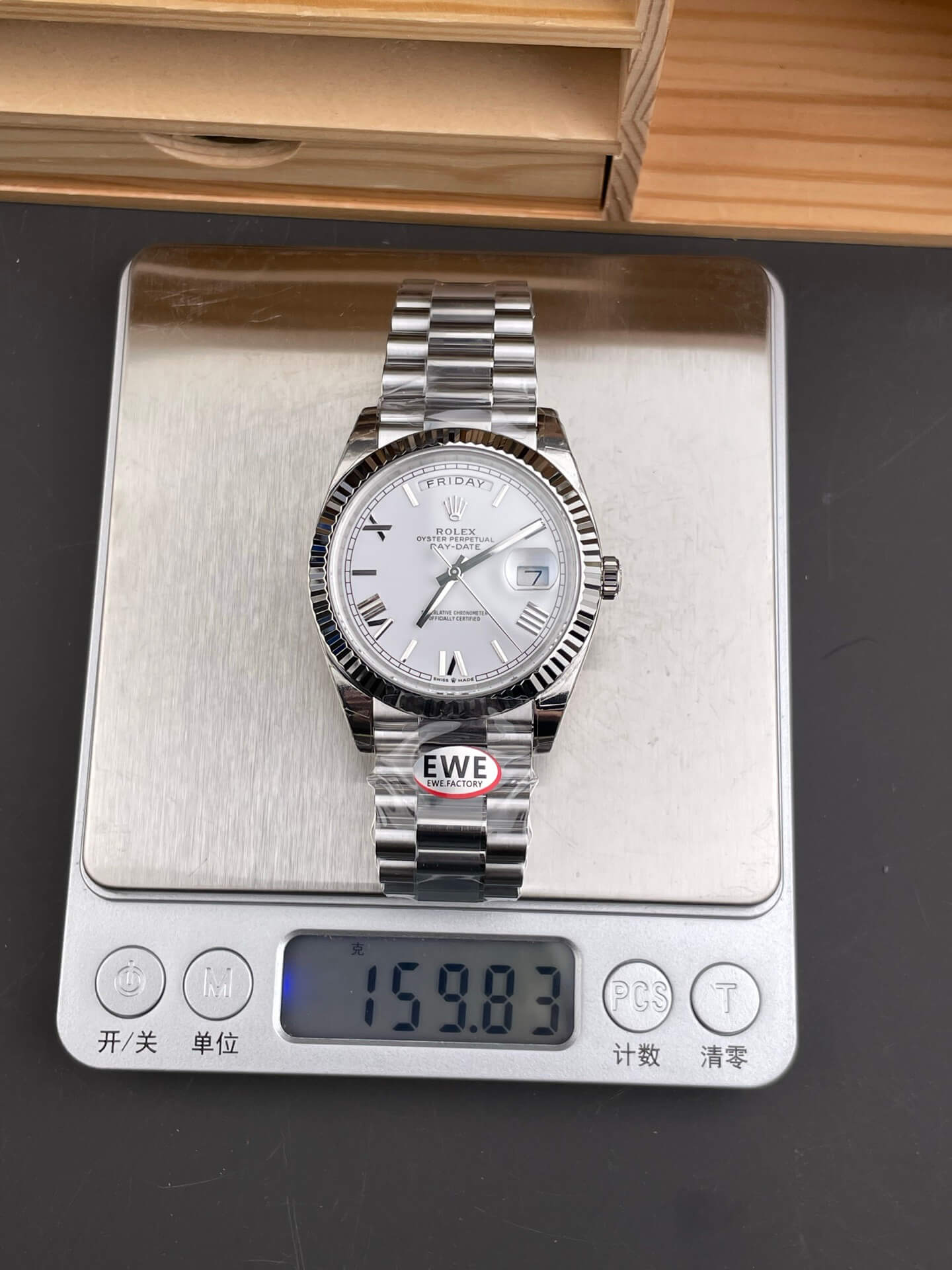 Rolex Replica Day-Date High Quality Watch Gain Weight Version 228239-0046