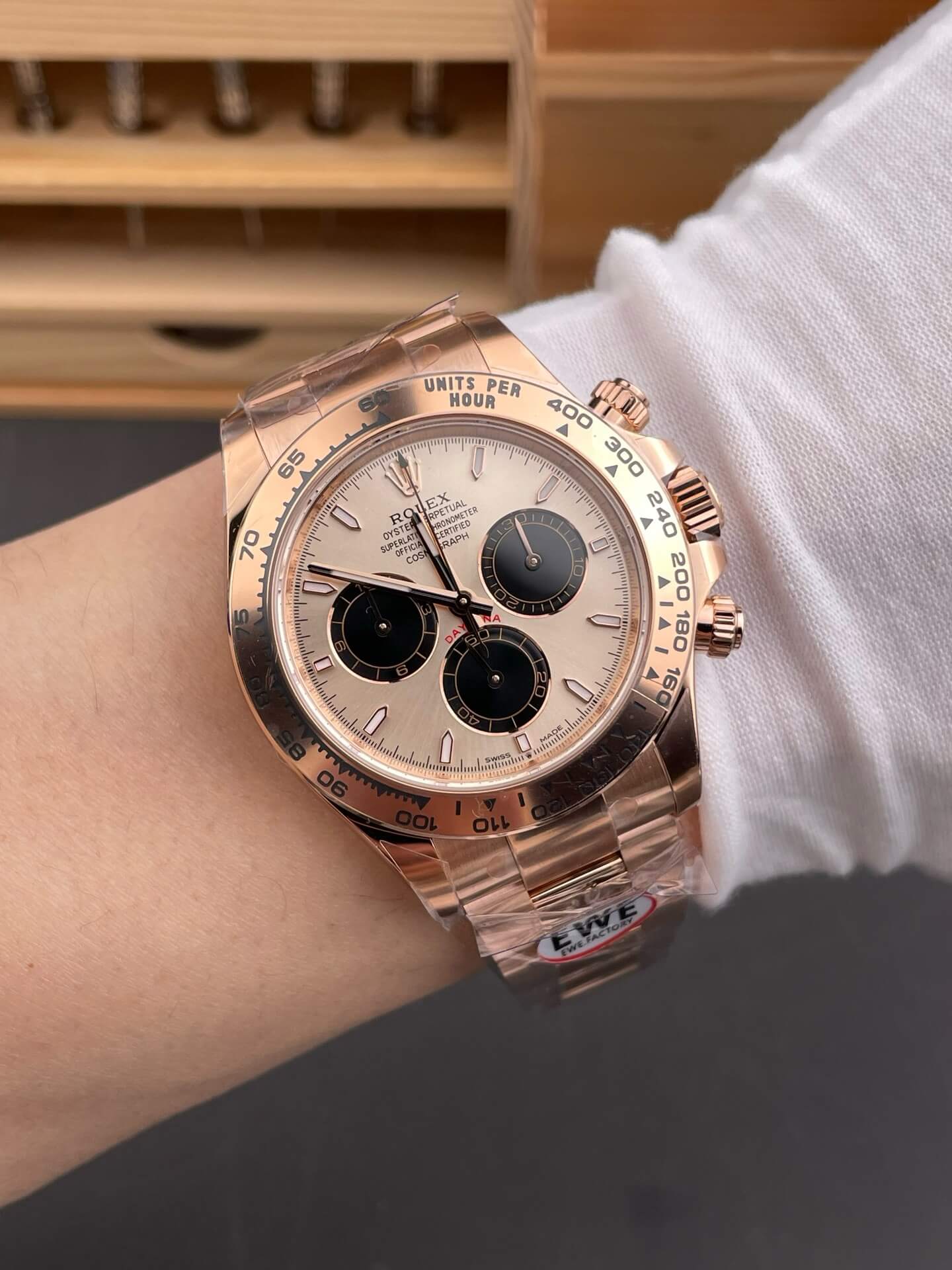 Rolex Replica Cosmograph Daytona High Quality Watch 126505-0003