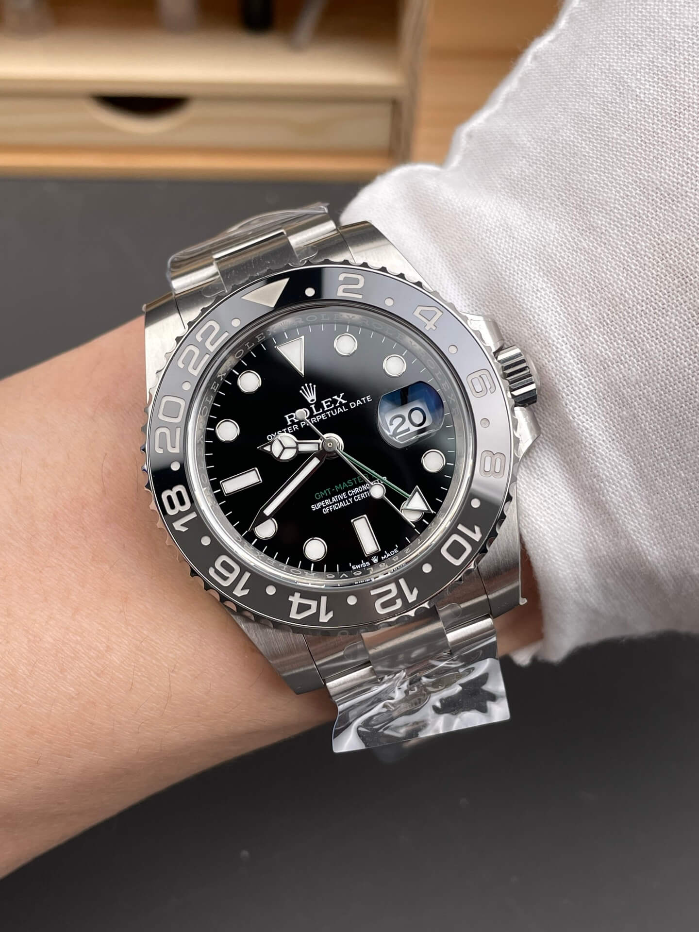 Rolex Replica GMT-Master II High Quality Watch 126710GRNR-0004 Rolex Replica GMT-Master II High Quality Watch 126710GRNR-0004