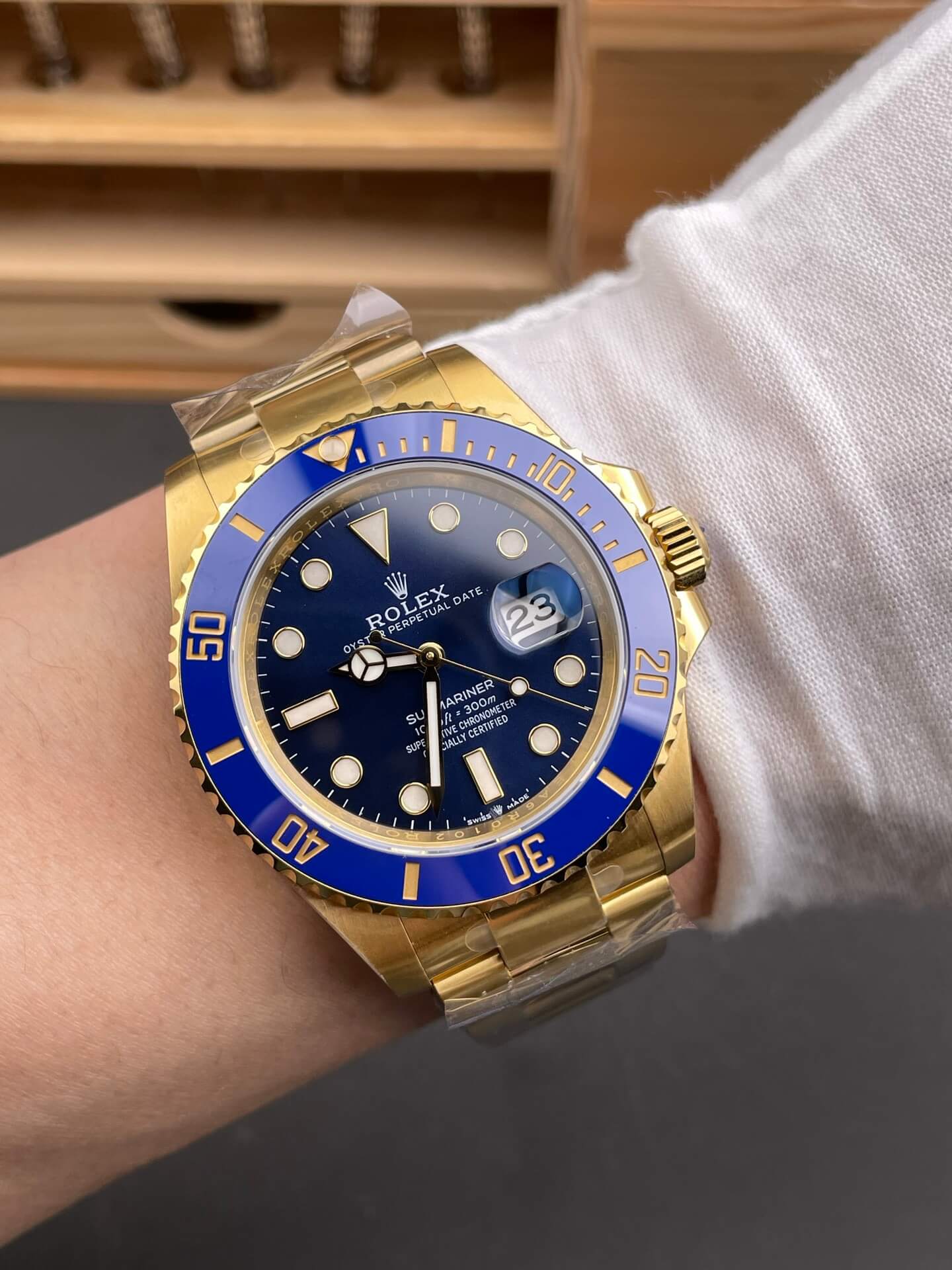 Rolex Replica Submariner Date High Quality Watch 126618LB-0002